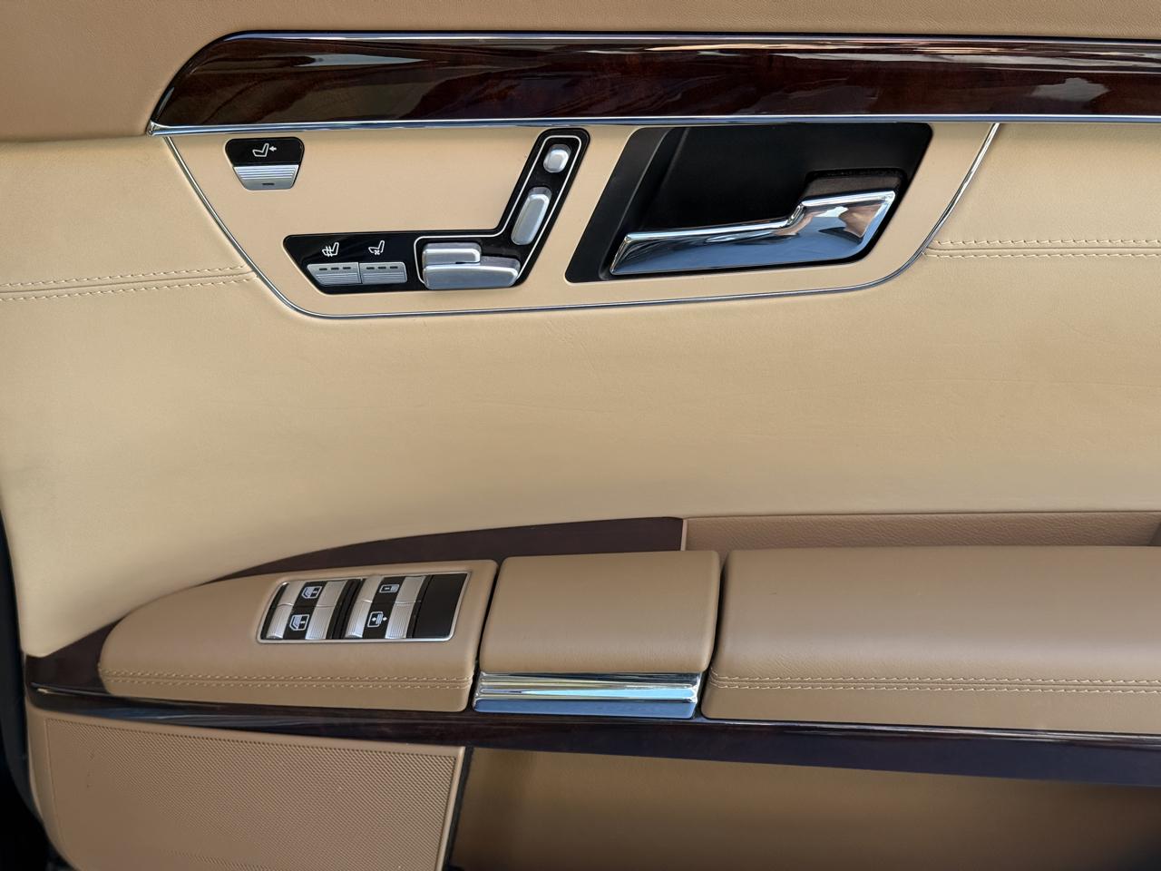 Mercedes-Benz S-Class S600 2007