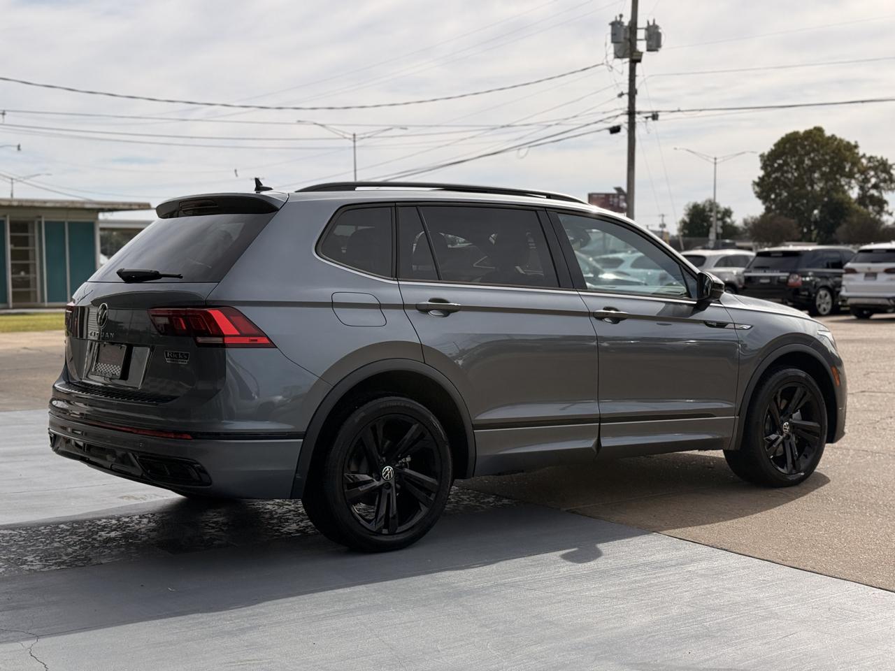 Volkswagen Tiguan SE R-Line Black 2023