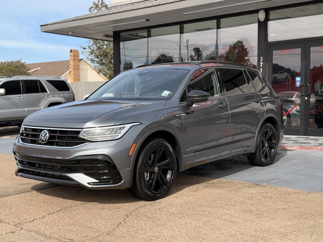 Volkswagen Tiguan SE R-Line Black 2023
