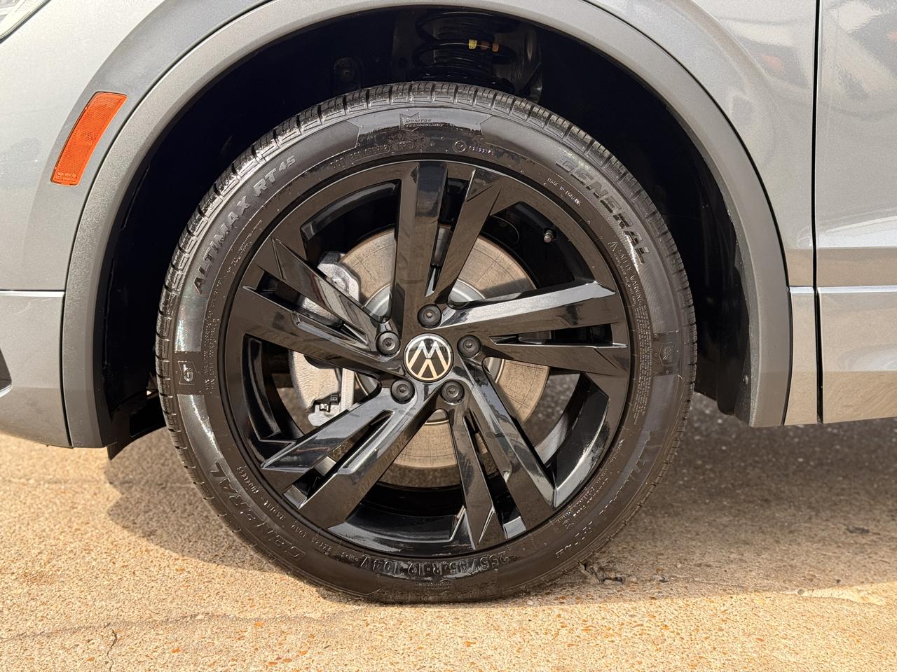 Volkswagen Tiguan SE R-Line Black 2023