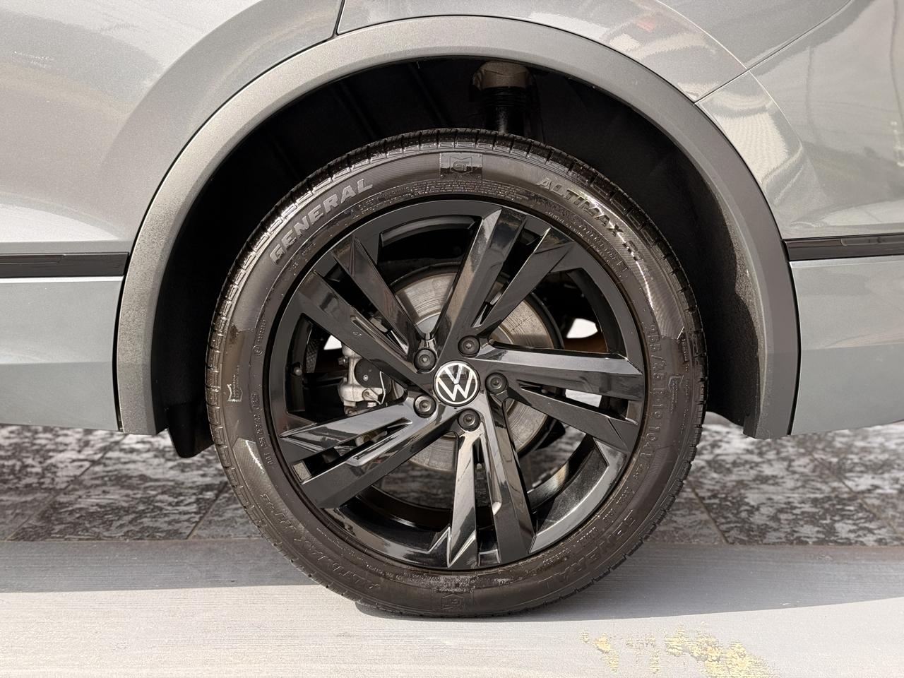 Volkswagen Tiguan SE R-Line Black 2023