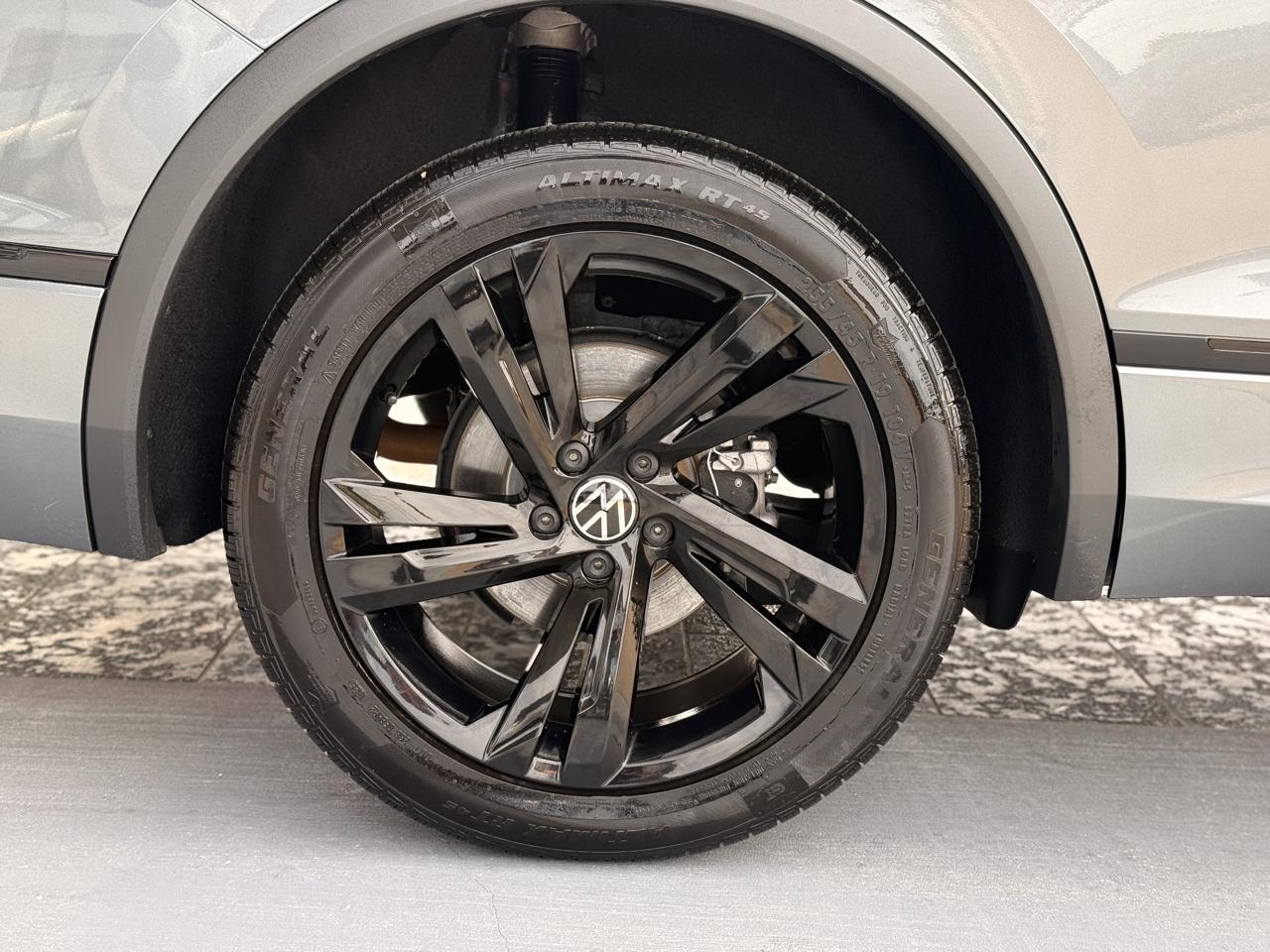 Volkswagen Tiguan SE R-Line Black 2023