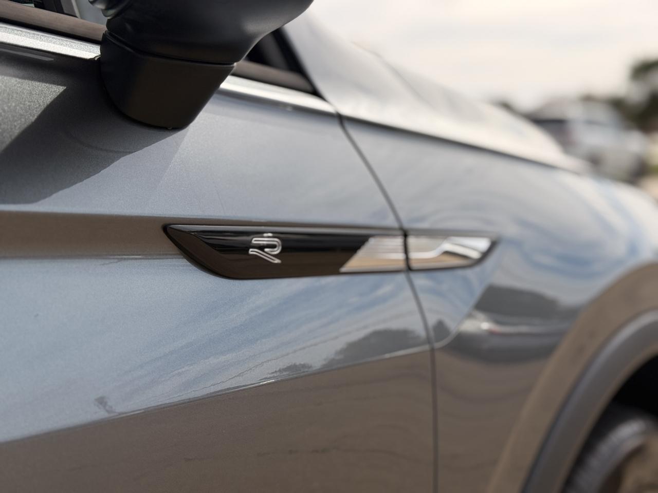 Volkswagen Tiguan SE R-Line Black 2023
