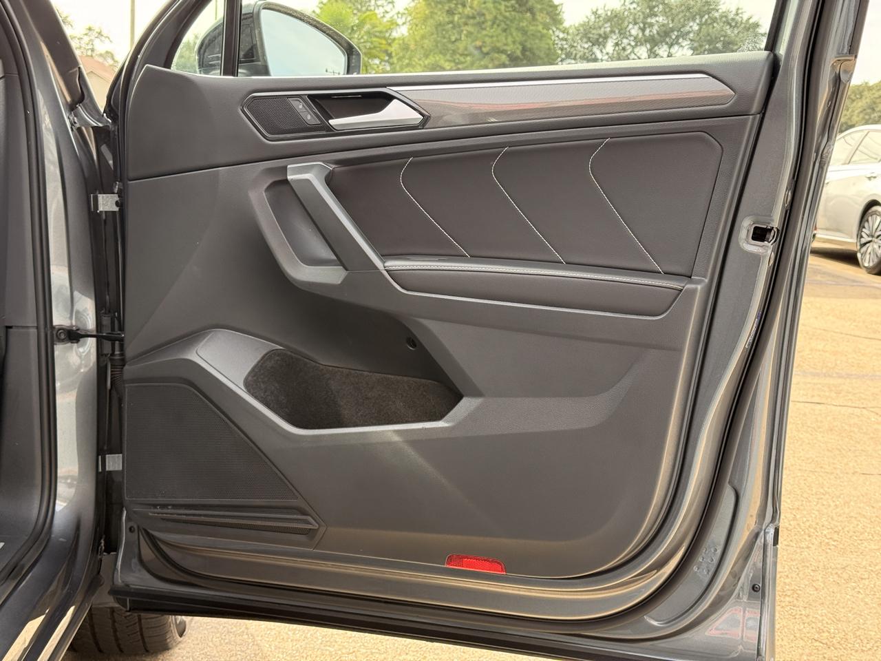 Volkswagen Tiguan SE R-Line Black 2023