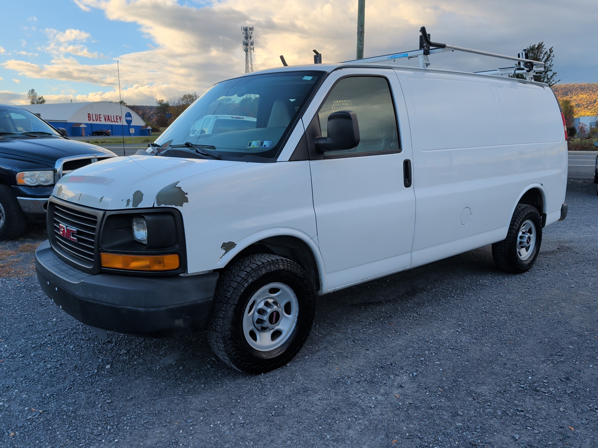 2011 GMC Savana G3500 Cargo