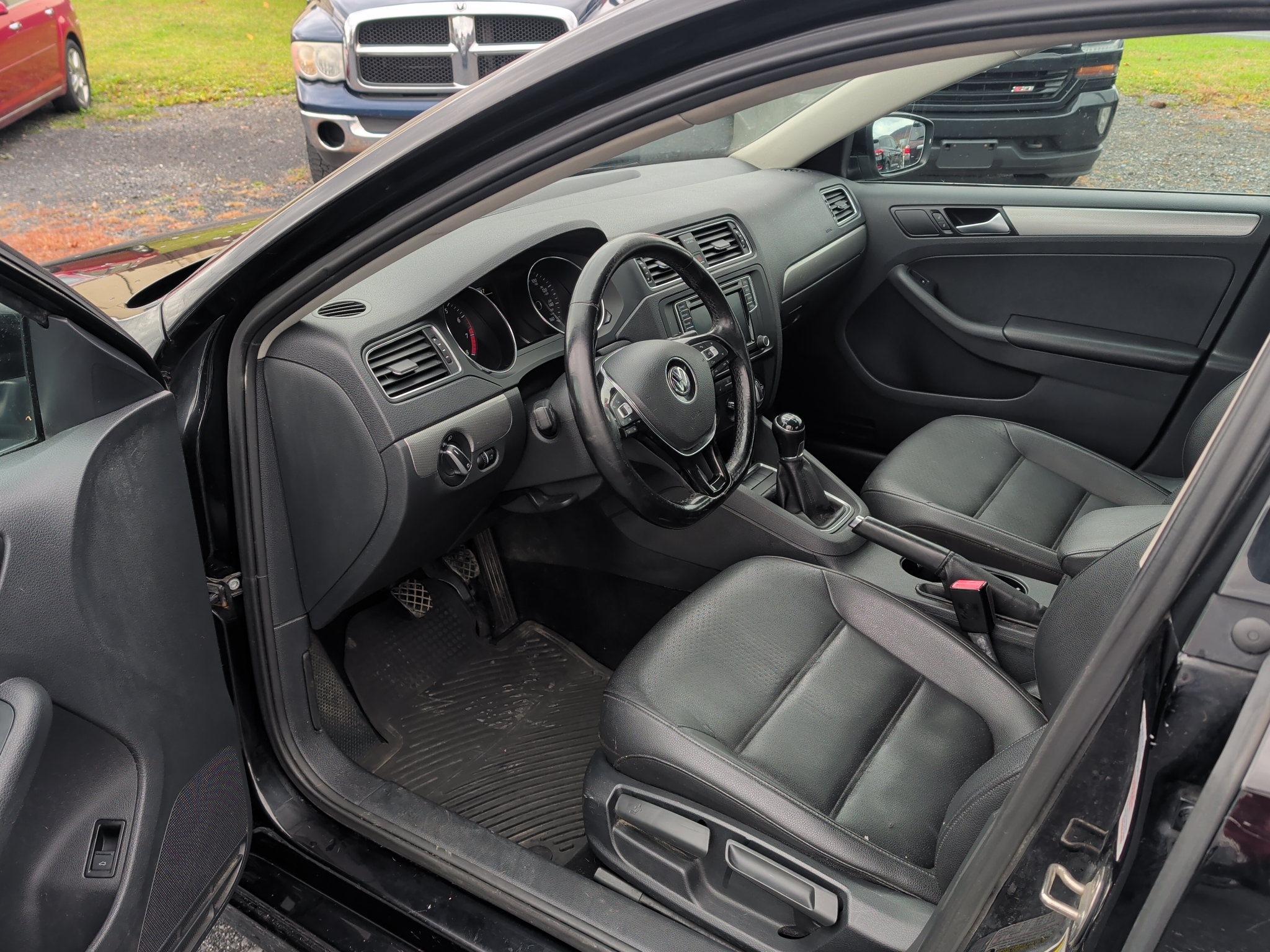 Volkswagen Jetta 1.4T S Manual 2017 Volkswagen Jetta 1.4T S Manual 2017