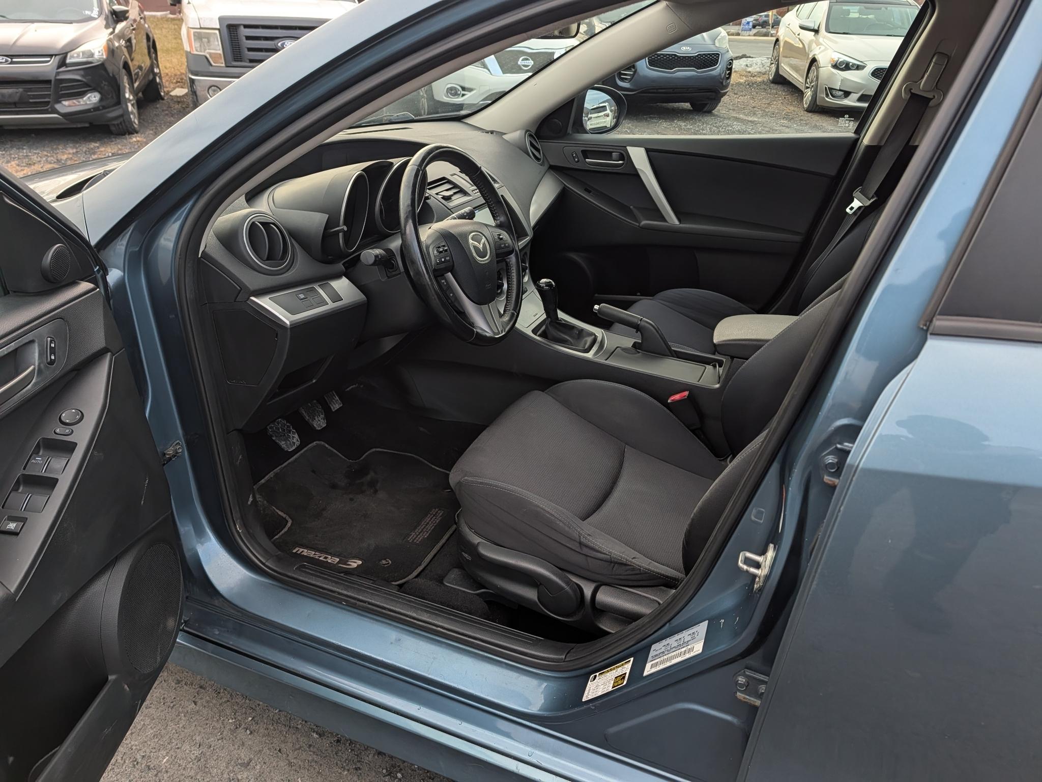 Mazda MAZDA3 s Sport 5-Door 2010