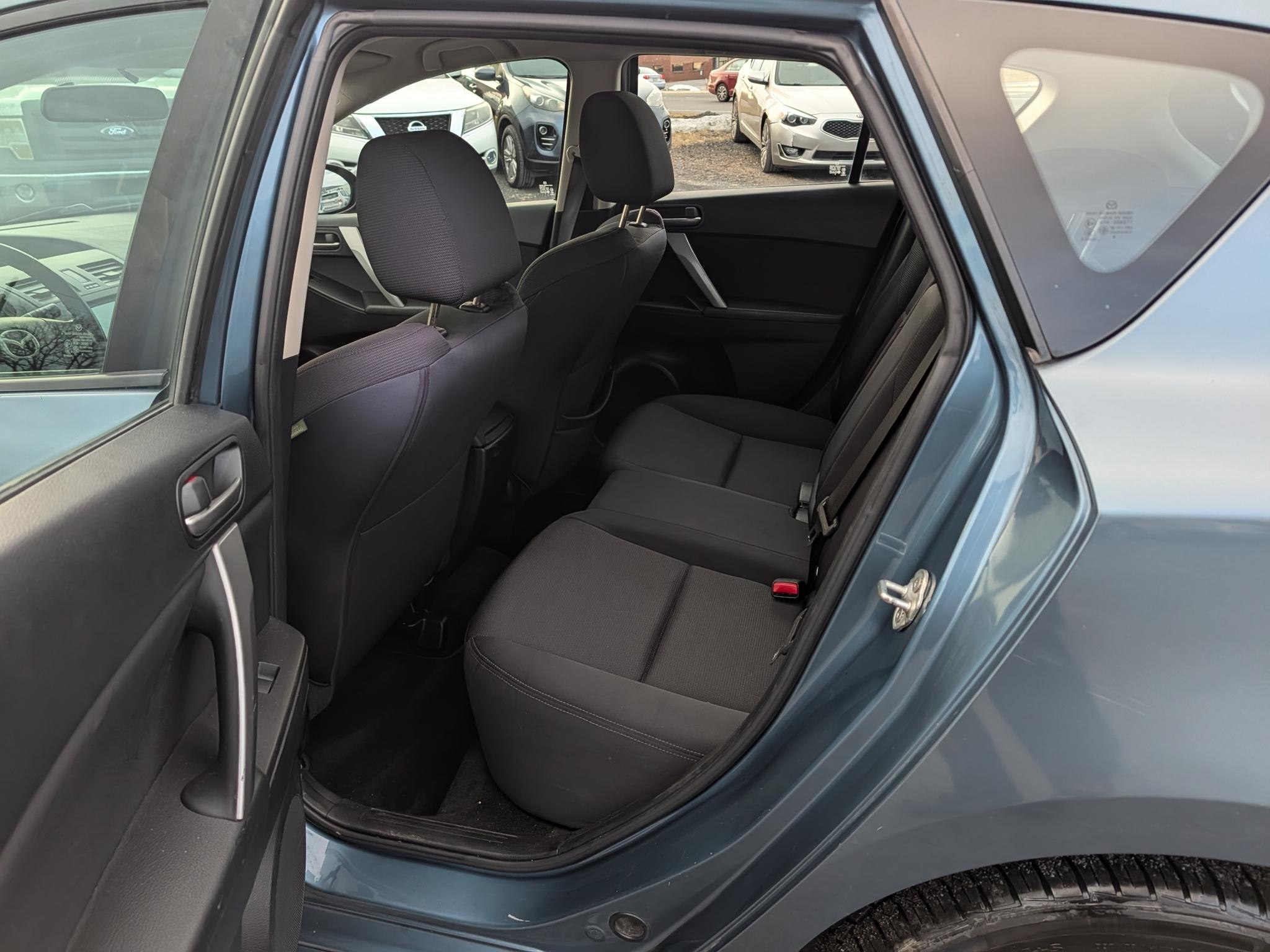 Mazda MAZDA3 s Sport 5-Door 2010