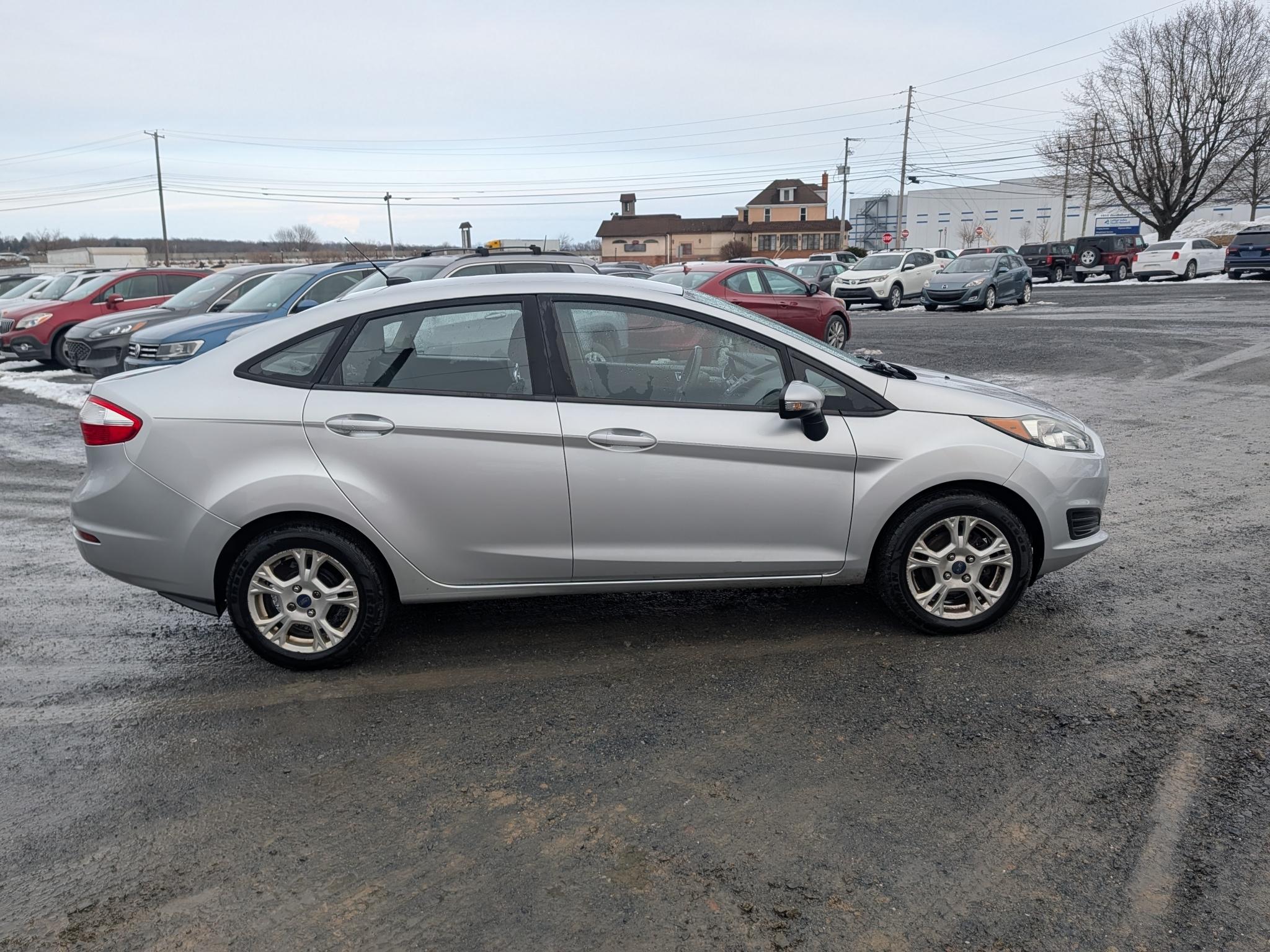 Ford Fiesta SE Sedan 2016