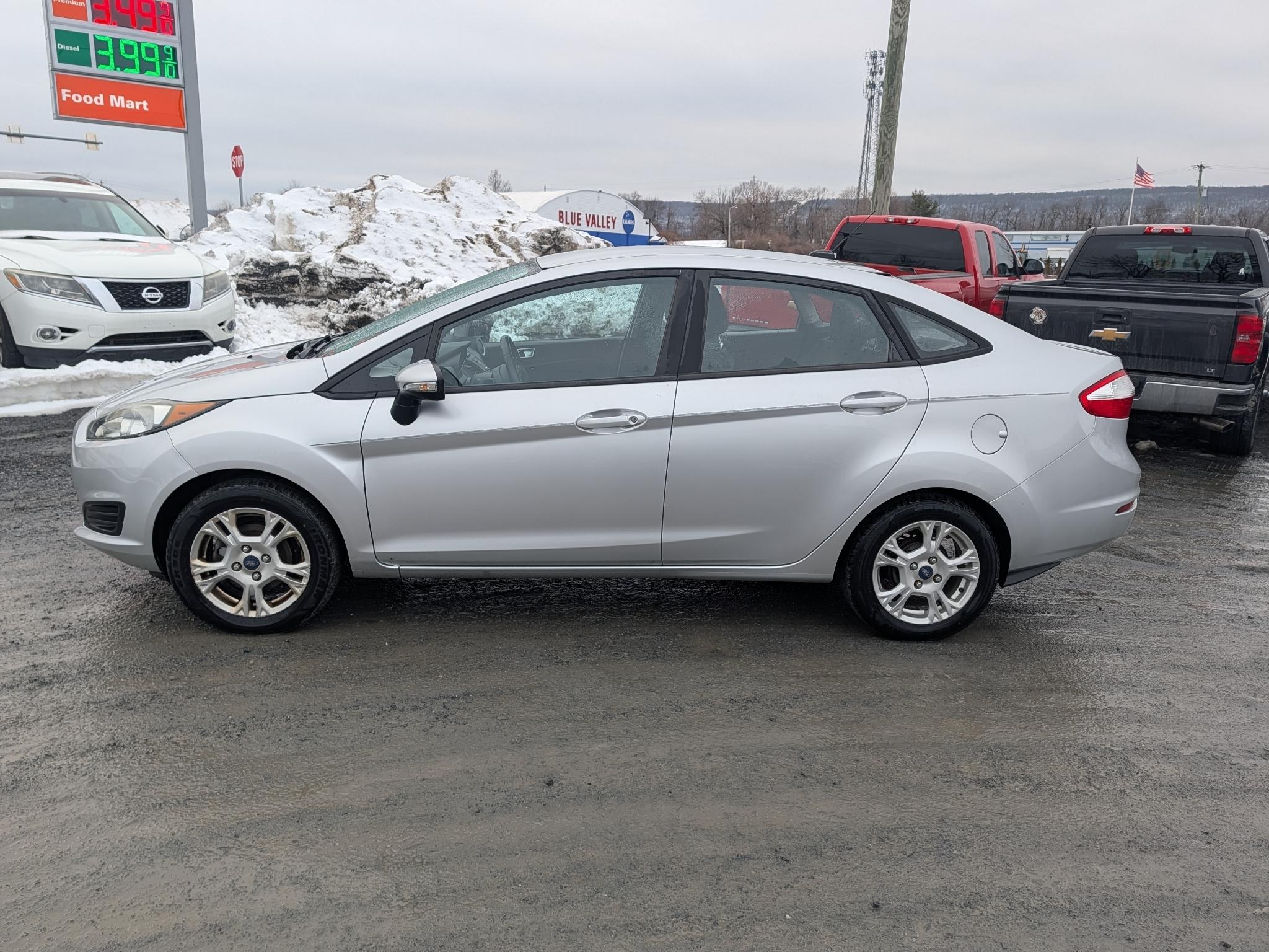 Ford Fiesta SE Sedan 2016