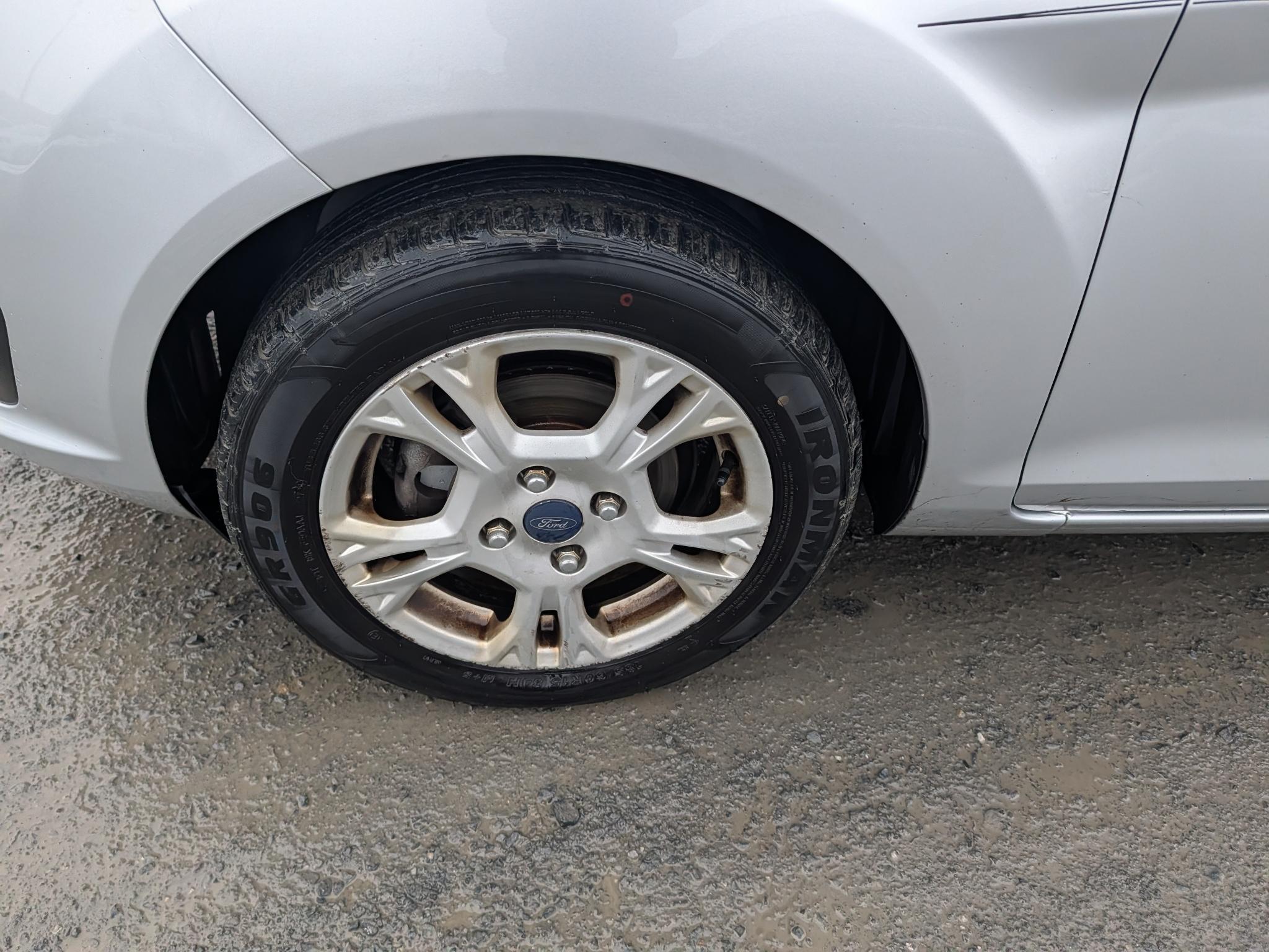 Ford Fiesta SE Sedan 2016