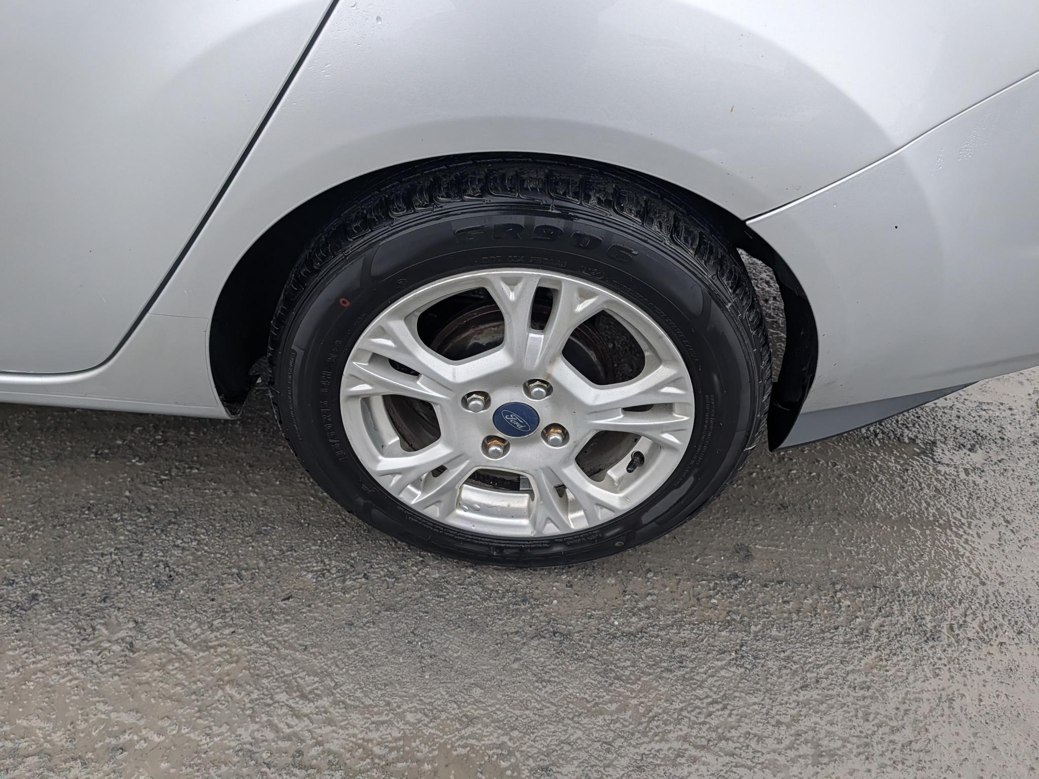 Ford Fiesta SE Sedan 2016