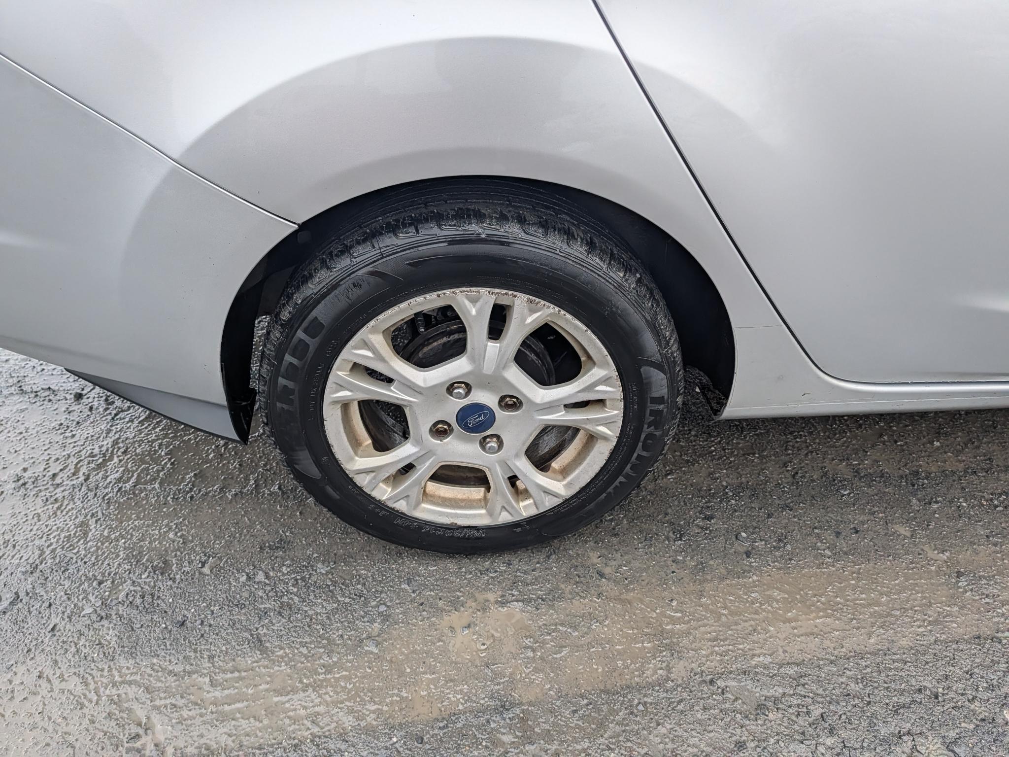 Ford Fiesta SE Sedan 2016