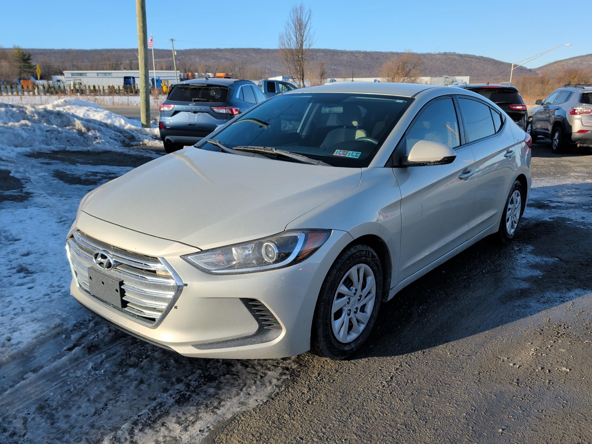2017 Hyundai Elantra SE 6AT