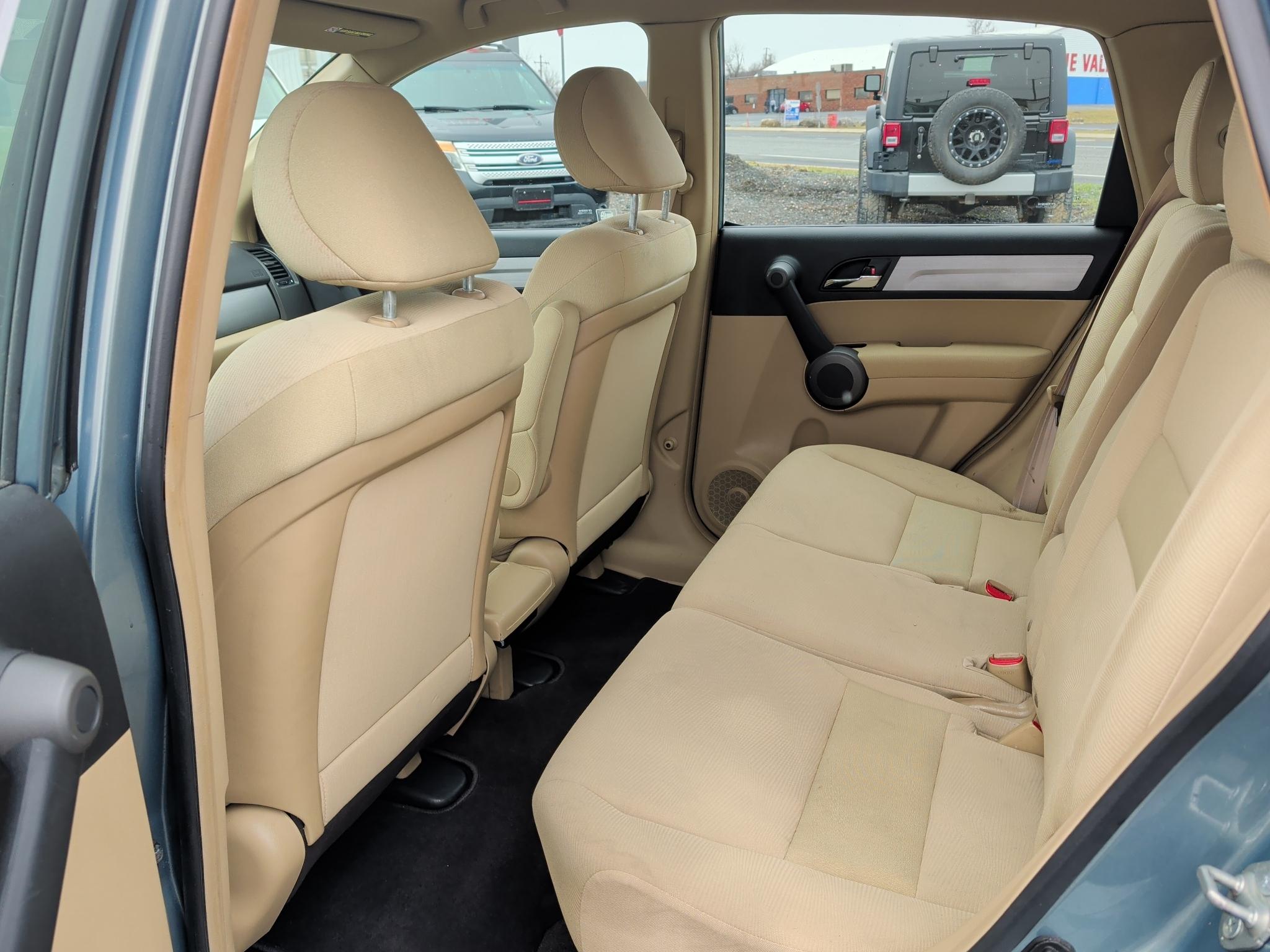 Honda CR-V LX 4WD 5-Speed AT 2010