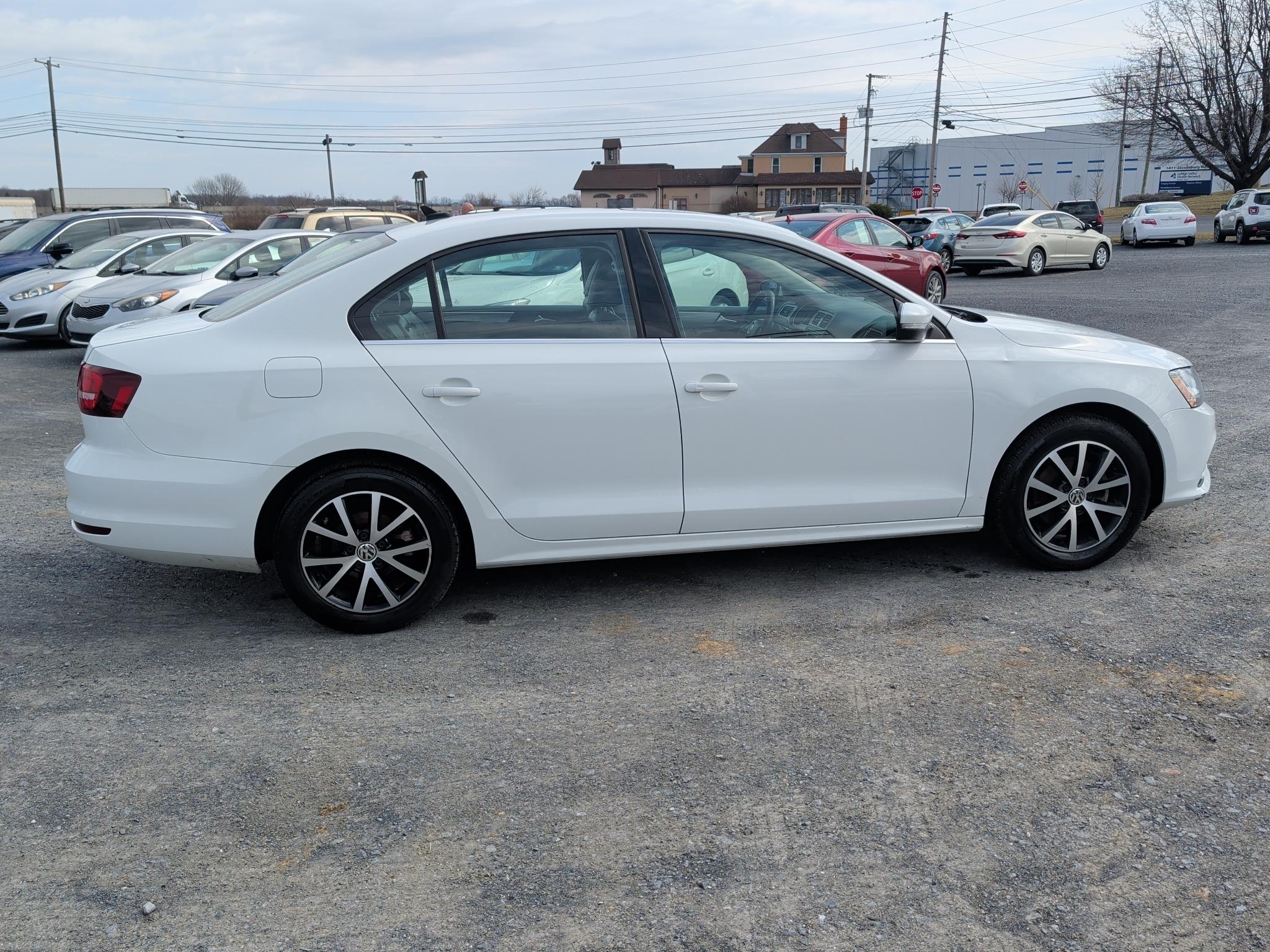 Volkswagen Jetta 1.4T SE Manual 2017