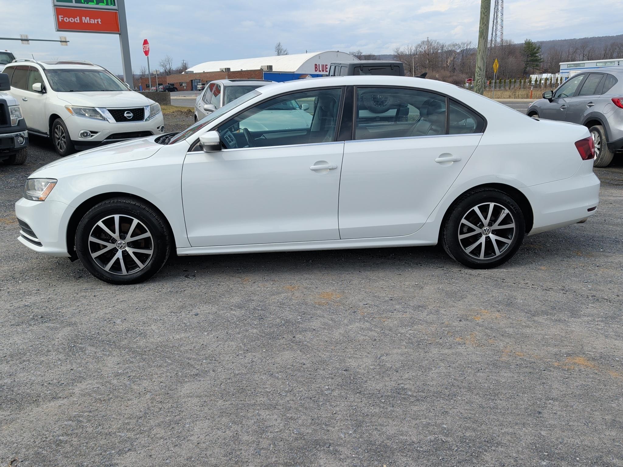 Volkswagen Jetta 1.4T SE Manual 2017