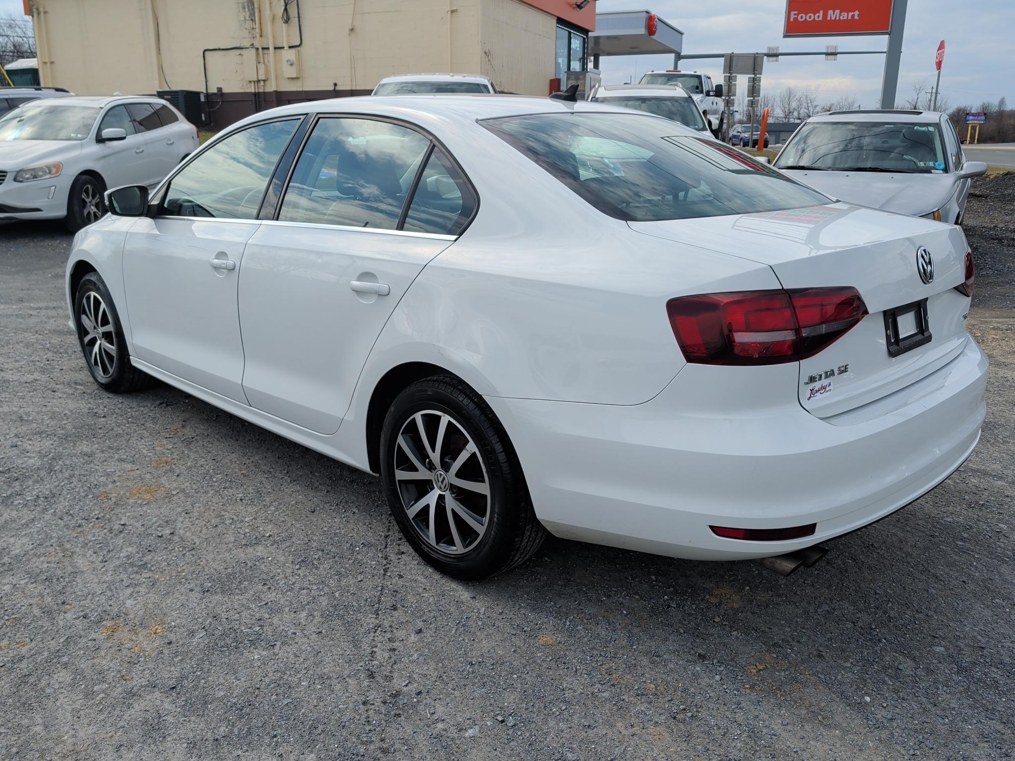 Volkswagen Jetta 1.4T SE Manual 2017