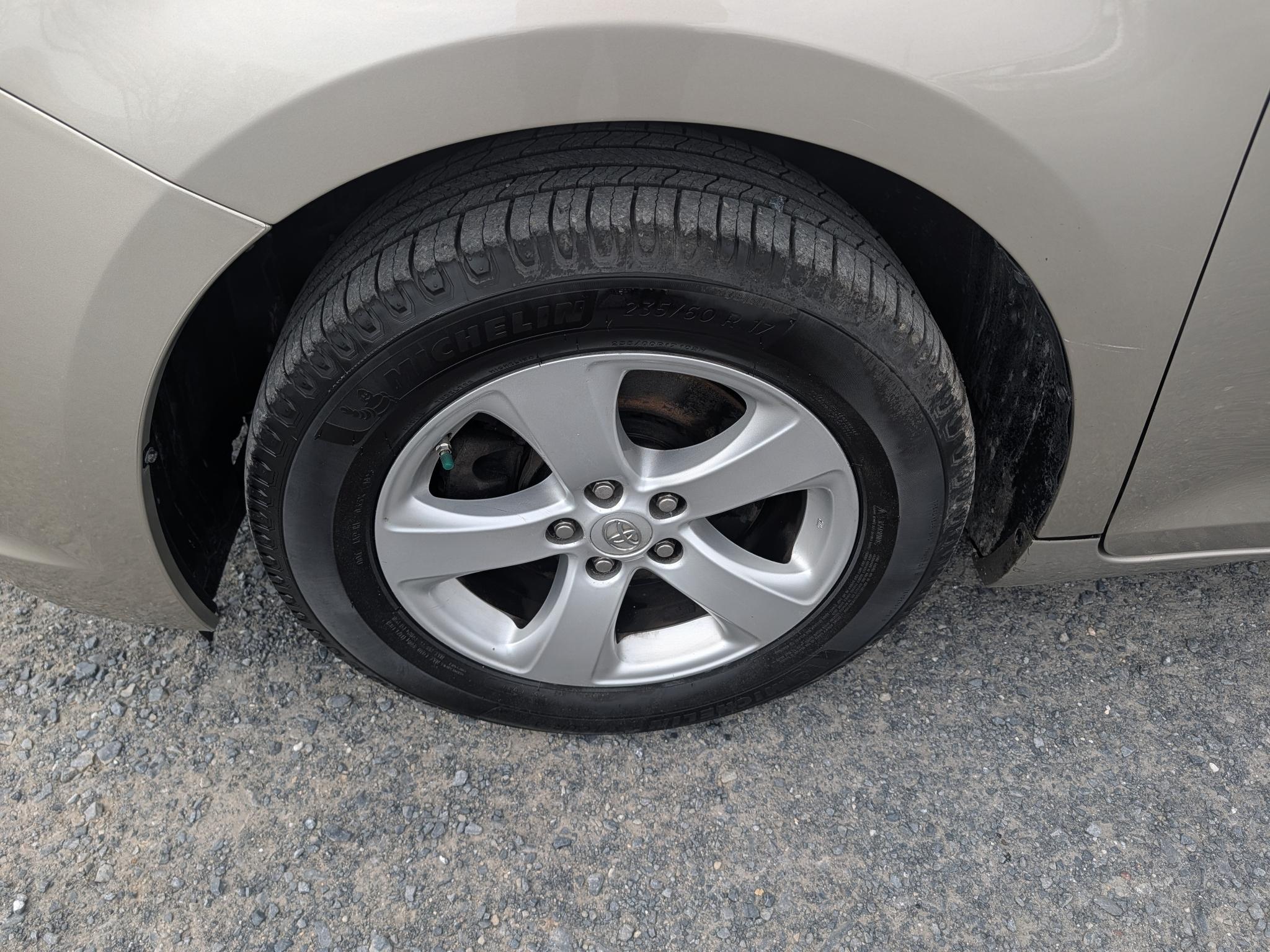 Toyota Sienna LE FWD 8-Passenger V6 2015