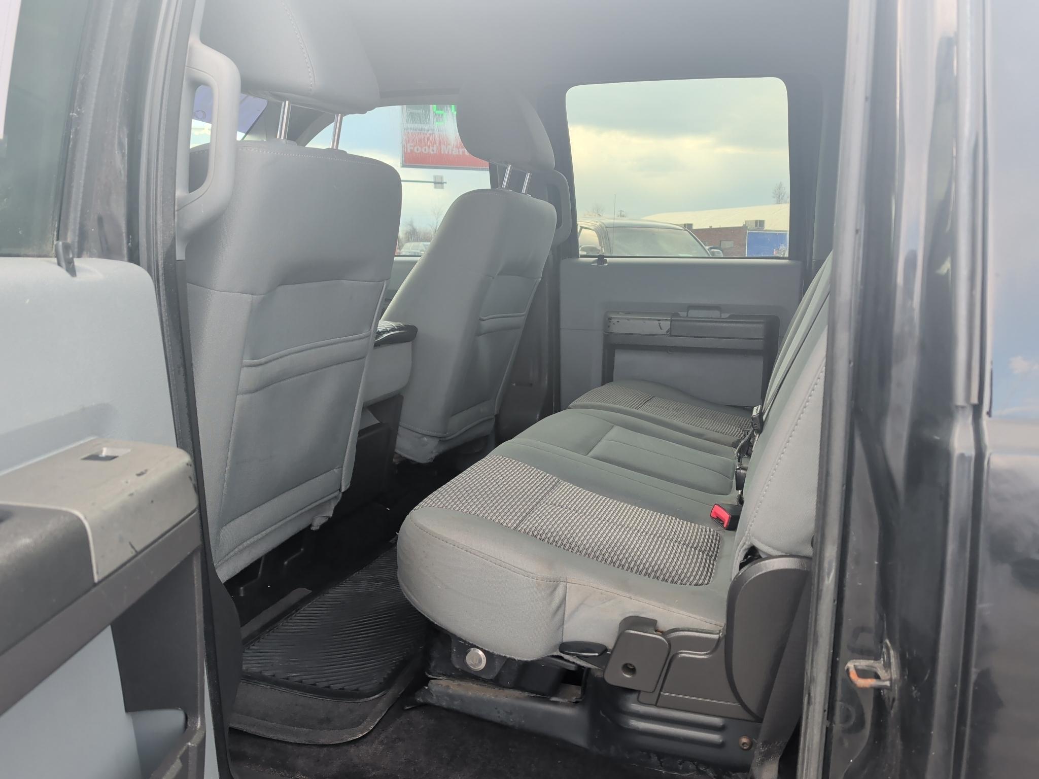 Ford F350 XL Crew Cab SRW 2011