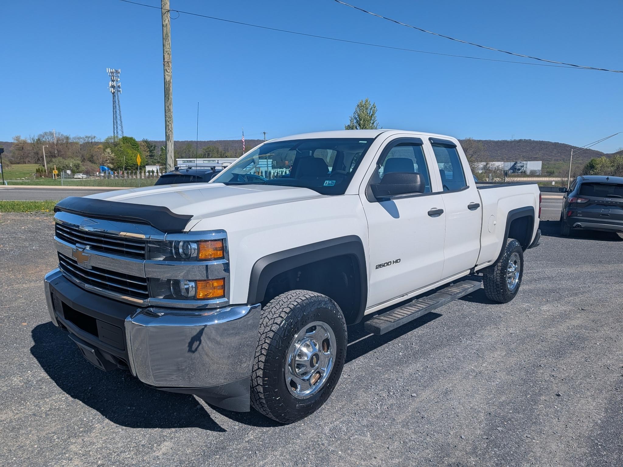 Chevrolet Silverado 2500HD Work Truck Double Cab Long Box 4WD 2017