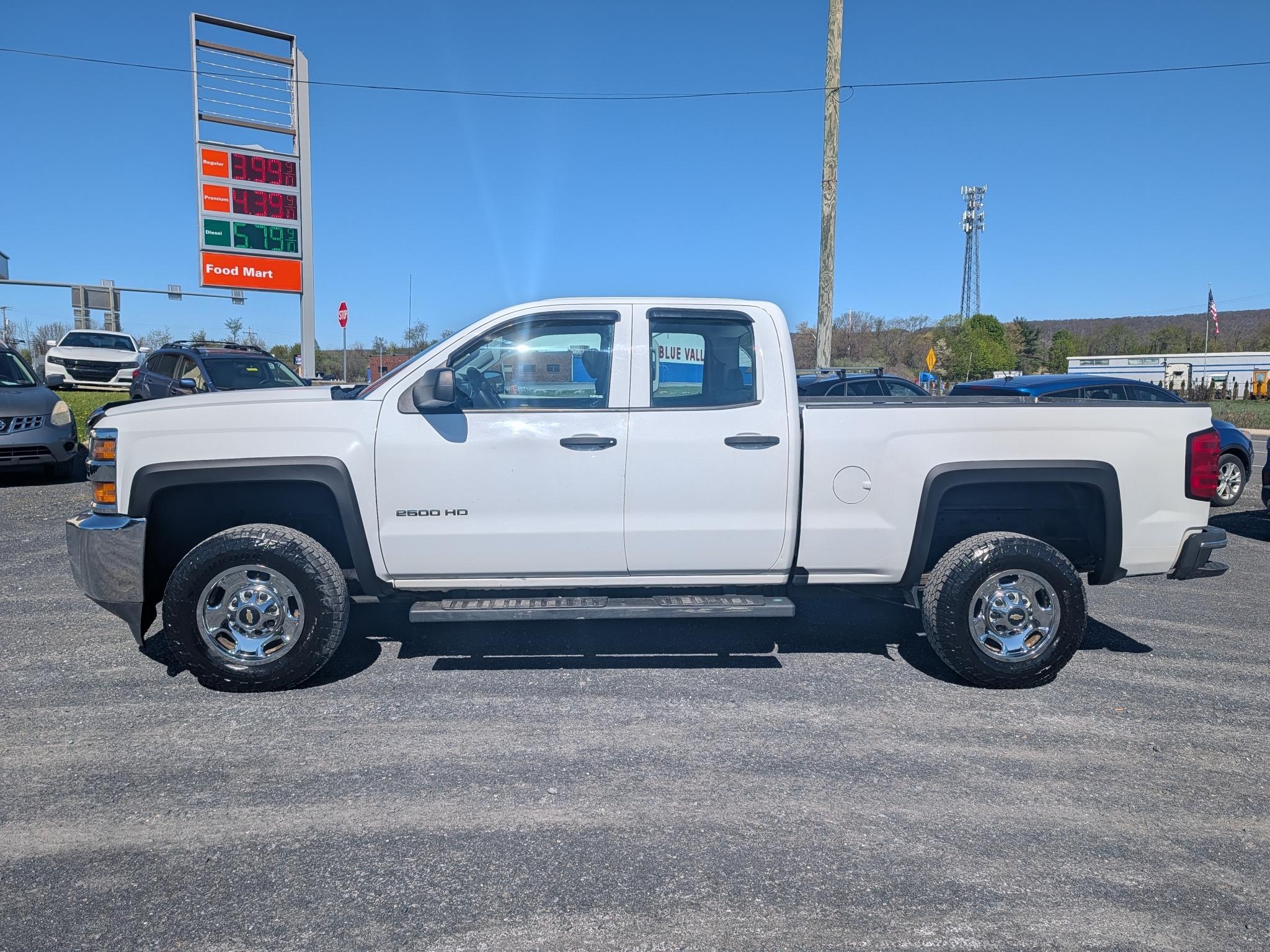Chevrolet Silverado 2500HD Work Truck Double Cab Long Box 4WD 2017