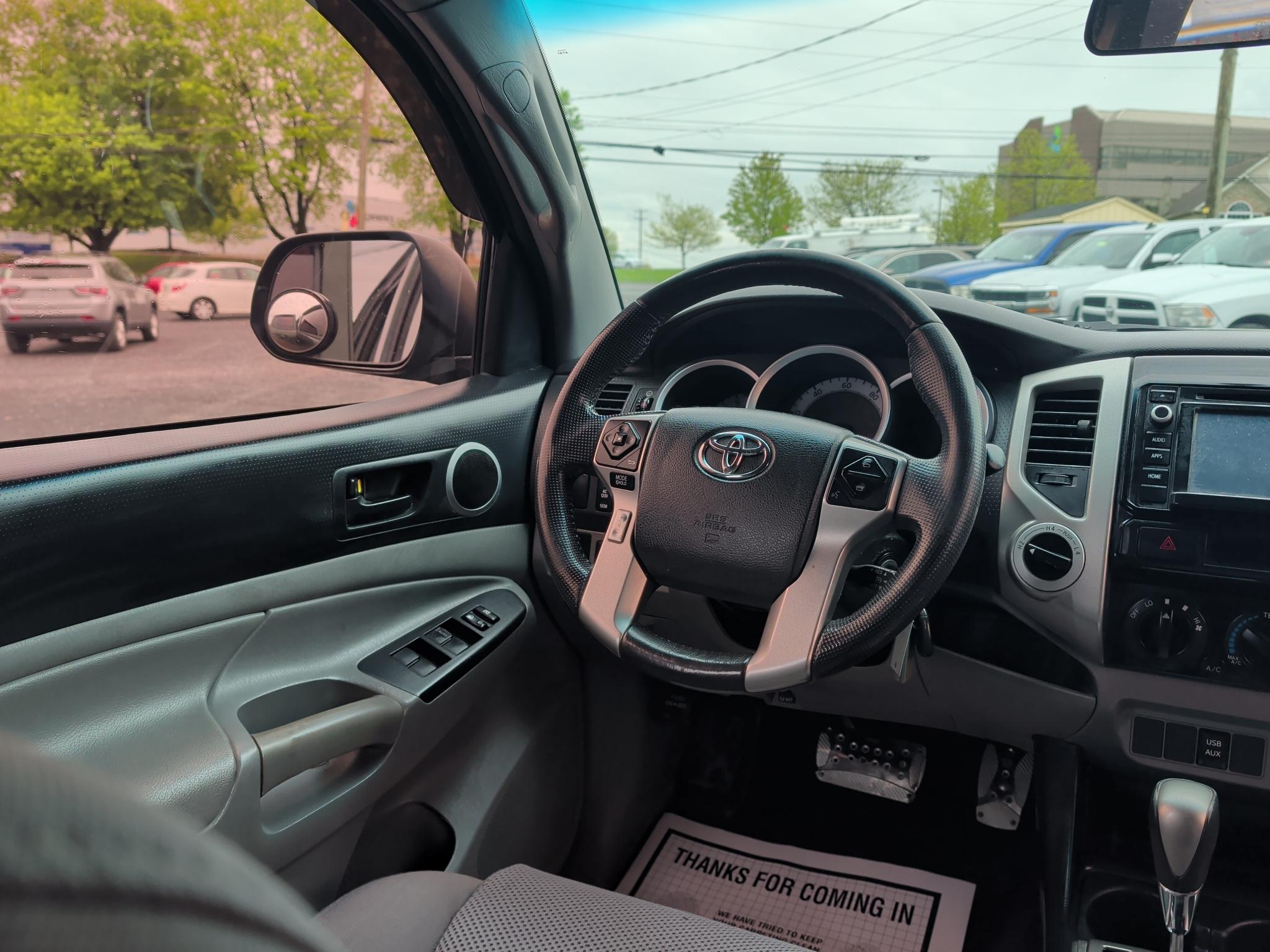 Toyota Tacoma Double Cab V6 5AT 4WD 2014