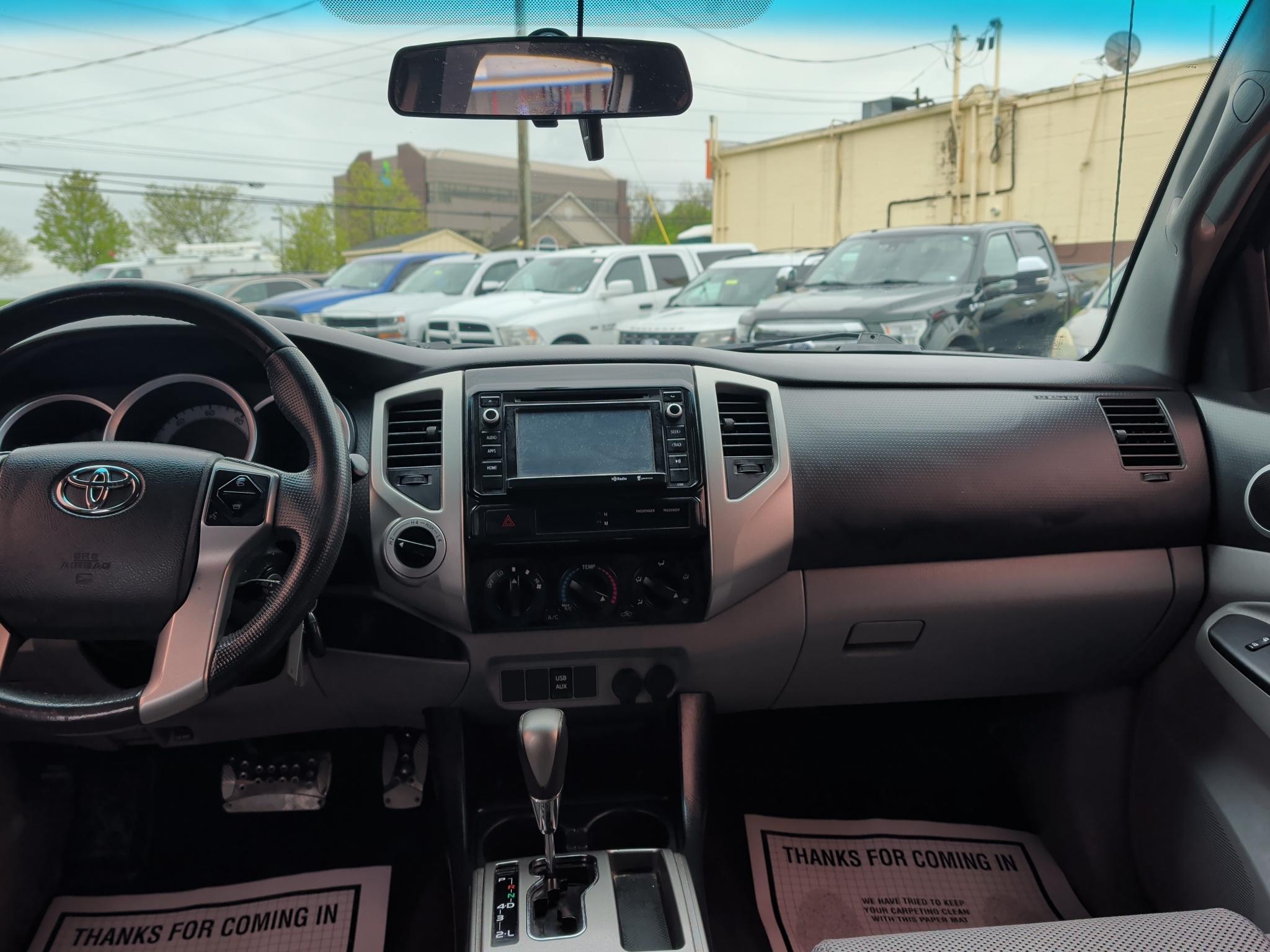 Toyota Tacoma Double Cab V6 5AT 4WD 2014