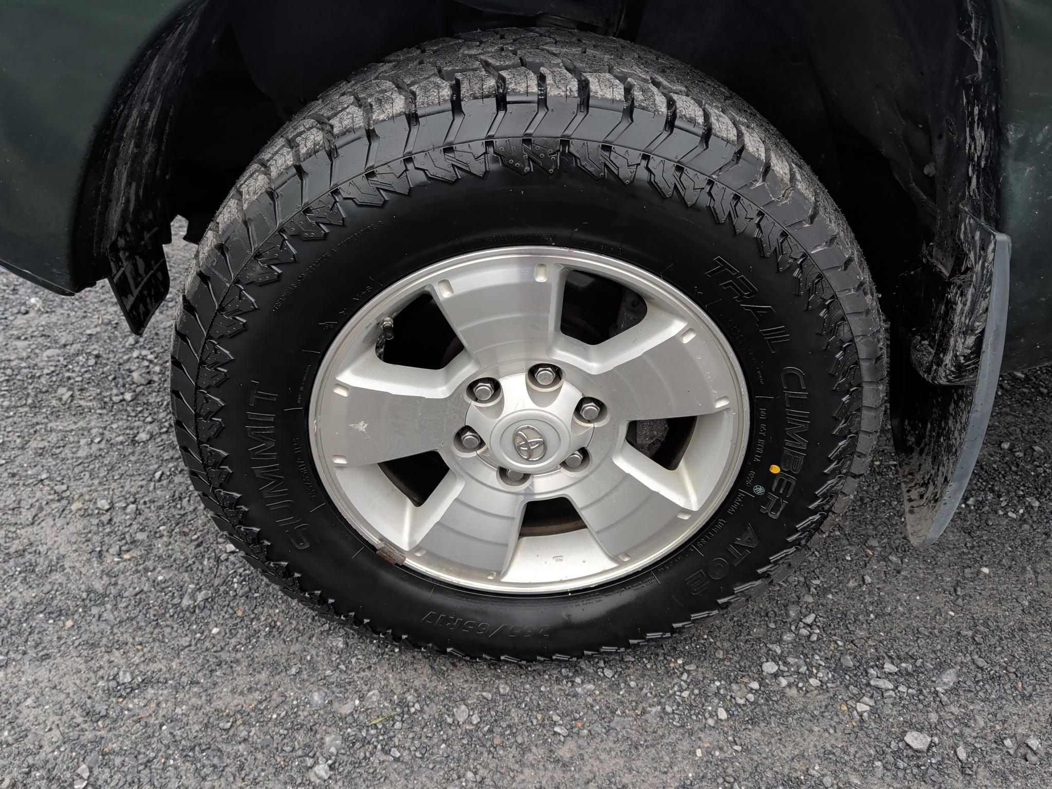 Toyota Tacoma Double Cab V6 5AT 4WD 2014