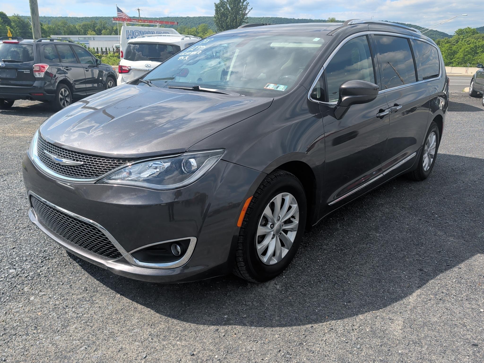 2018 Chrysler Pacifica Touring-L