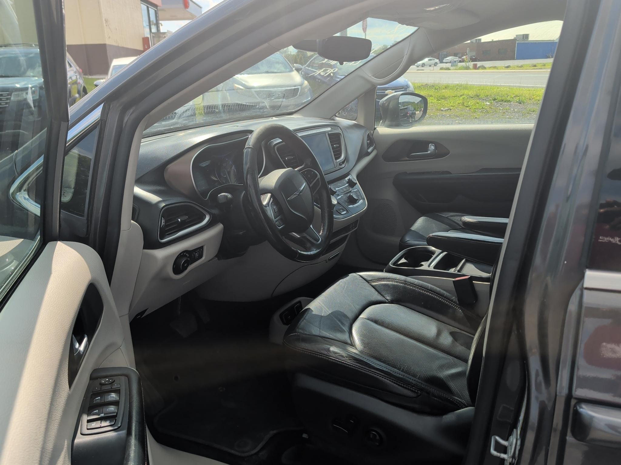 Chrysler Pacifica Touring-L 2018