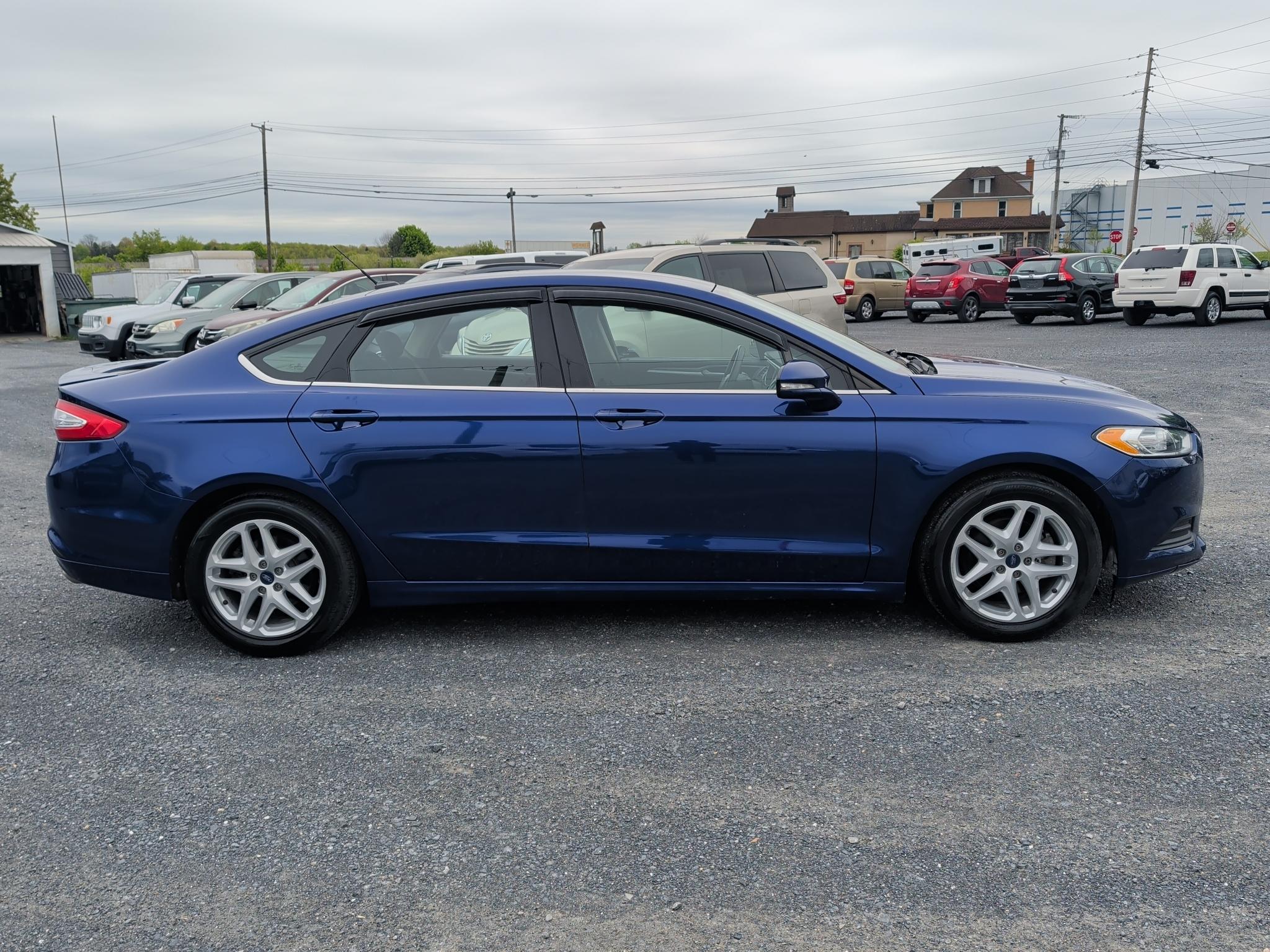 Ford Fusion SE 2016