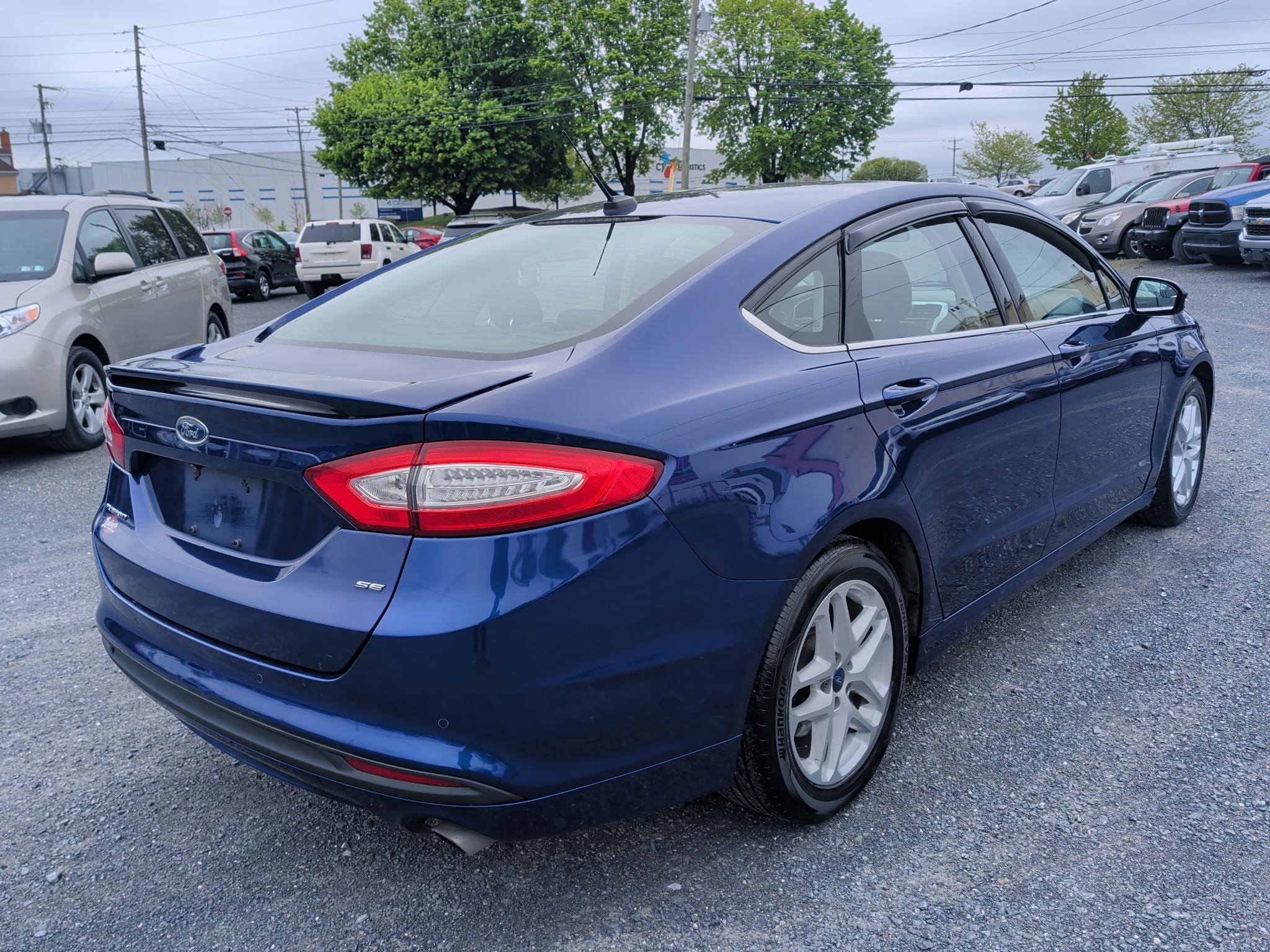 Ford Fusion SE 2016