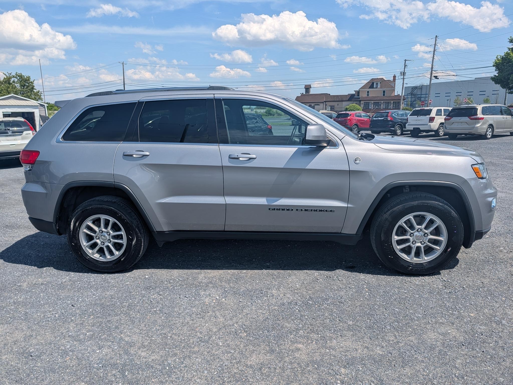 Jeep Grand Cherokee 4dr Laredo 4WD 2019