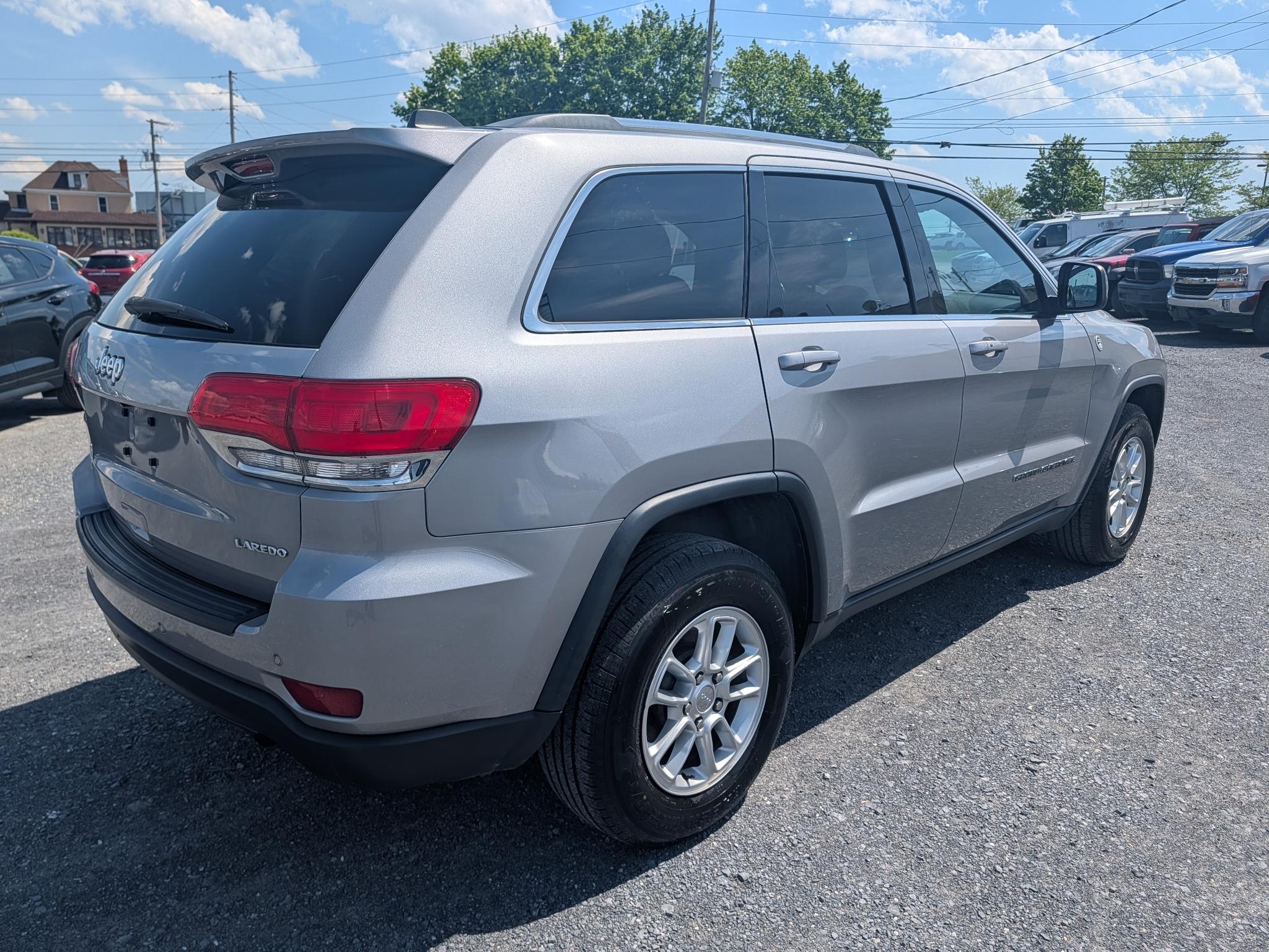 Jeep Grand Cherokee 4dr Laredo 4WD 2019