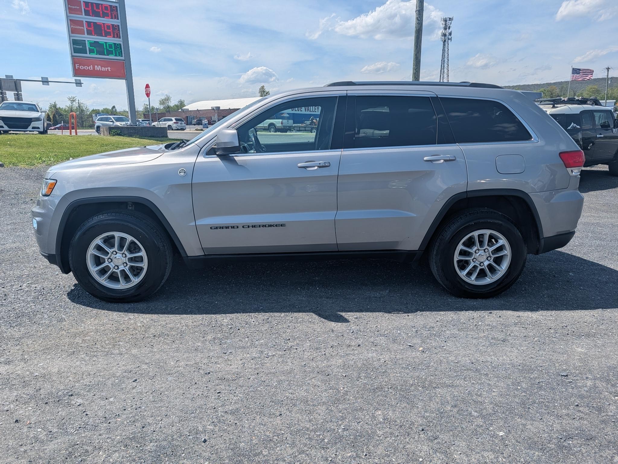 Jeep Grand Cherokee 4dr Laredo 4WD 2019