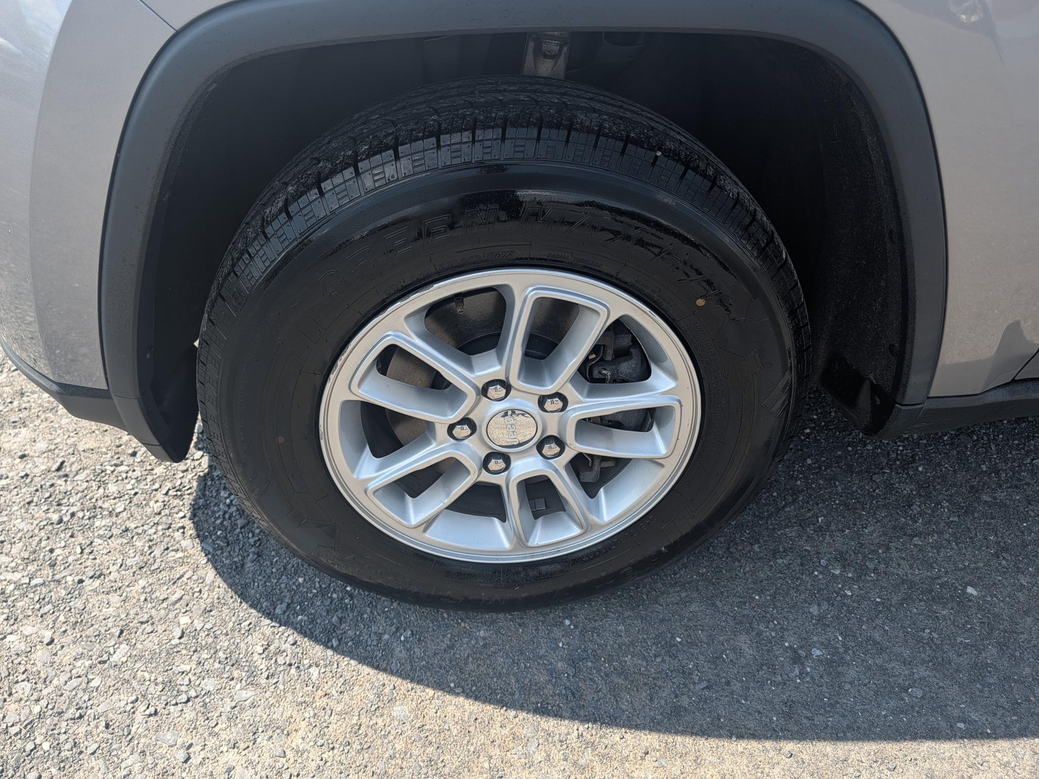 Jeep Grand Cherokee 4dr Laredo 4WD 2019