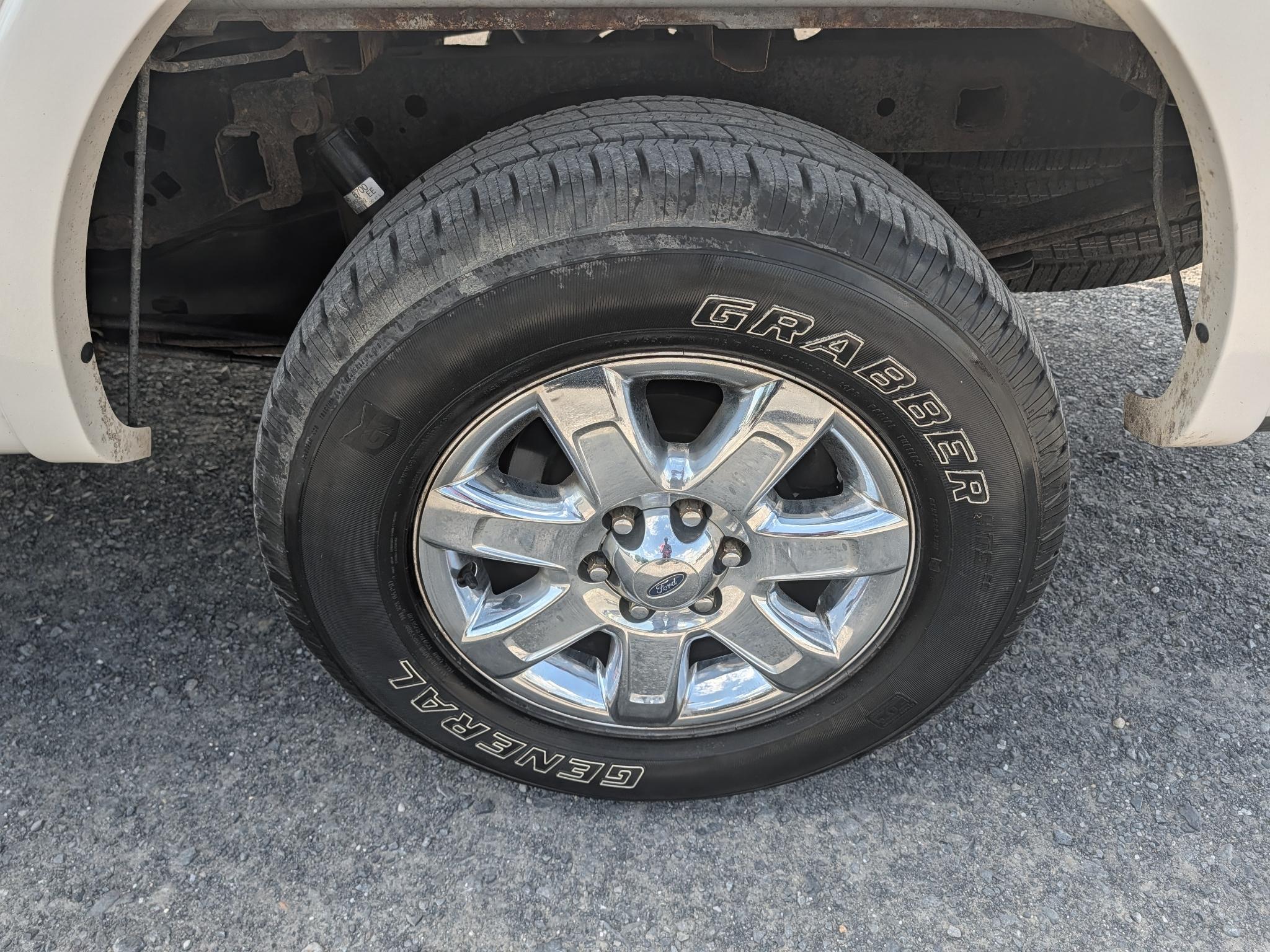 Ford F-150 XLT SuperCab 8-ft. Bed 4WD 2013