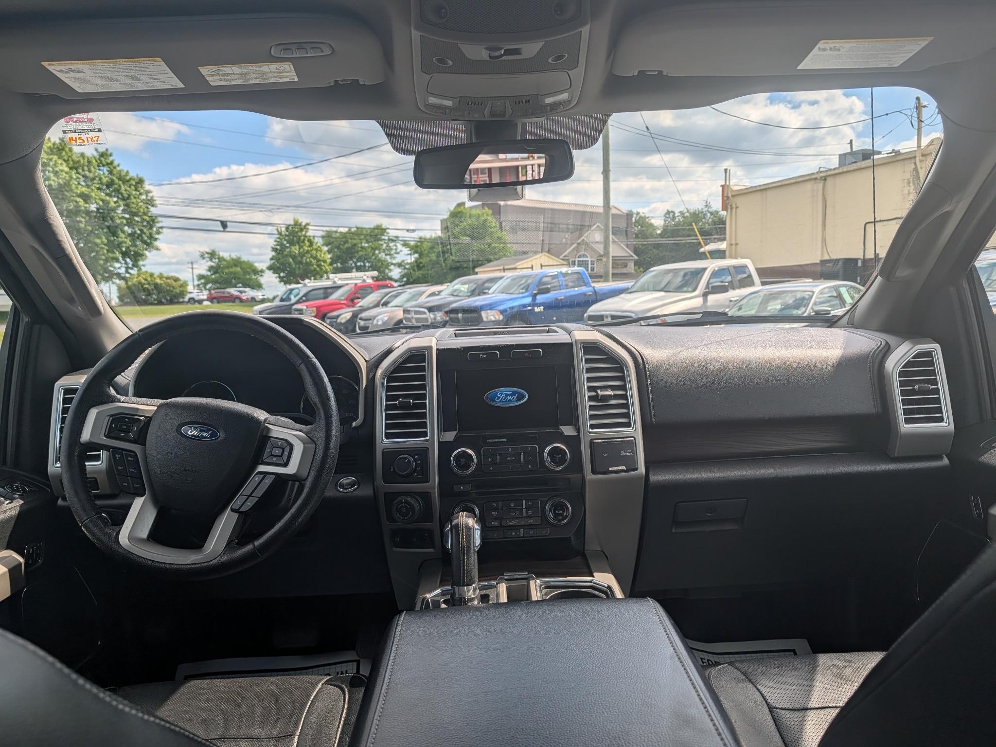 Ford F-150 Lariat SuperCrew 5.5-ft. Bed 4WD 2016