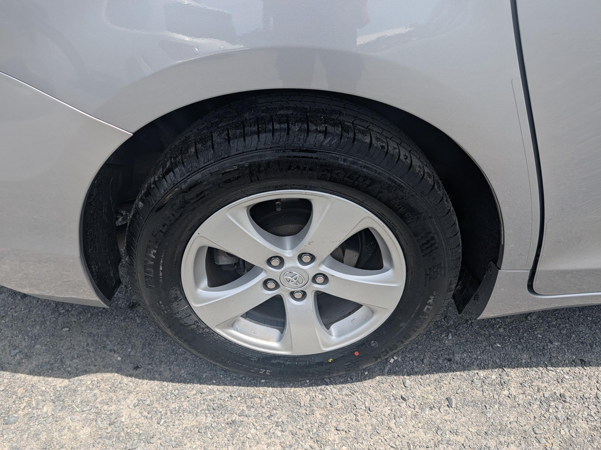 Toyota Sienna LE 8-Passenger 2017
