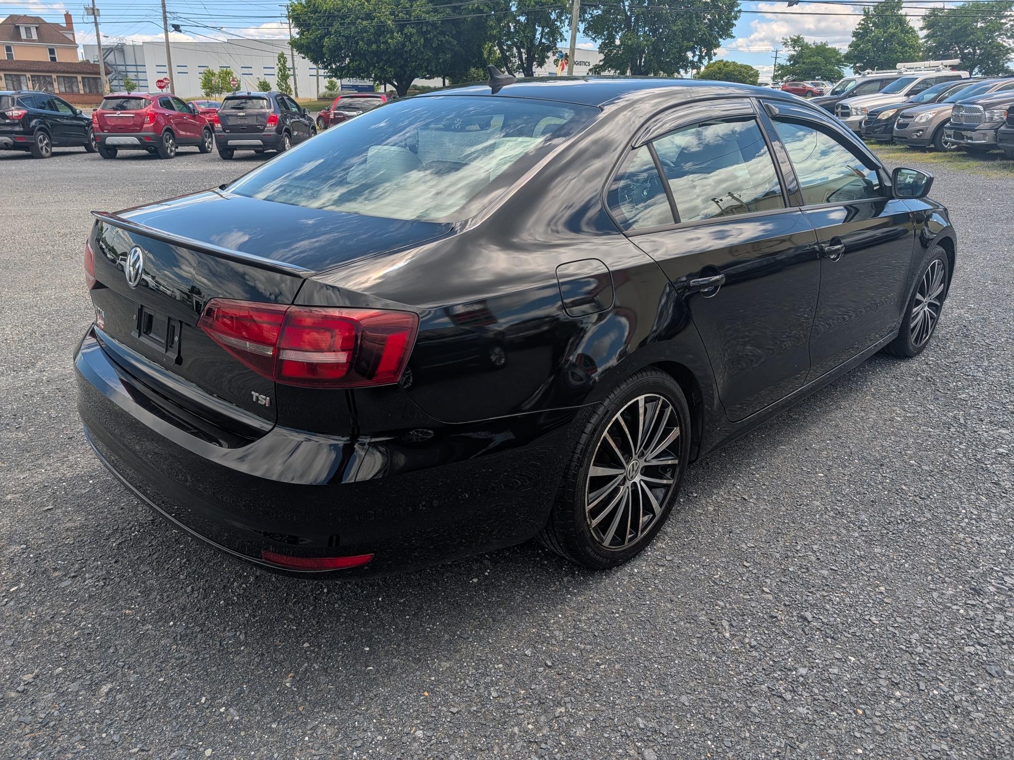 Volkswagen Jetta SE 6A 2016