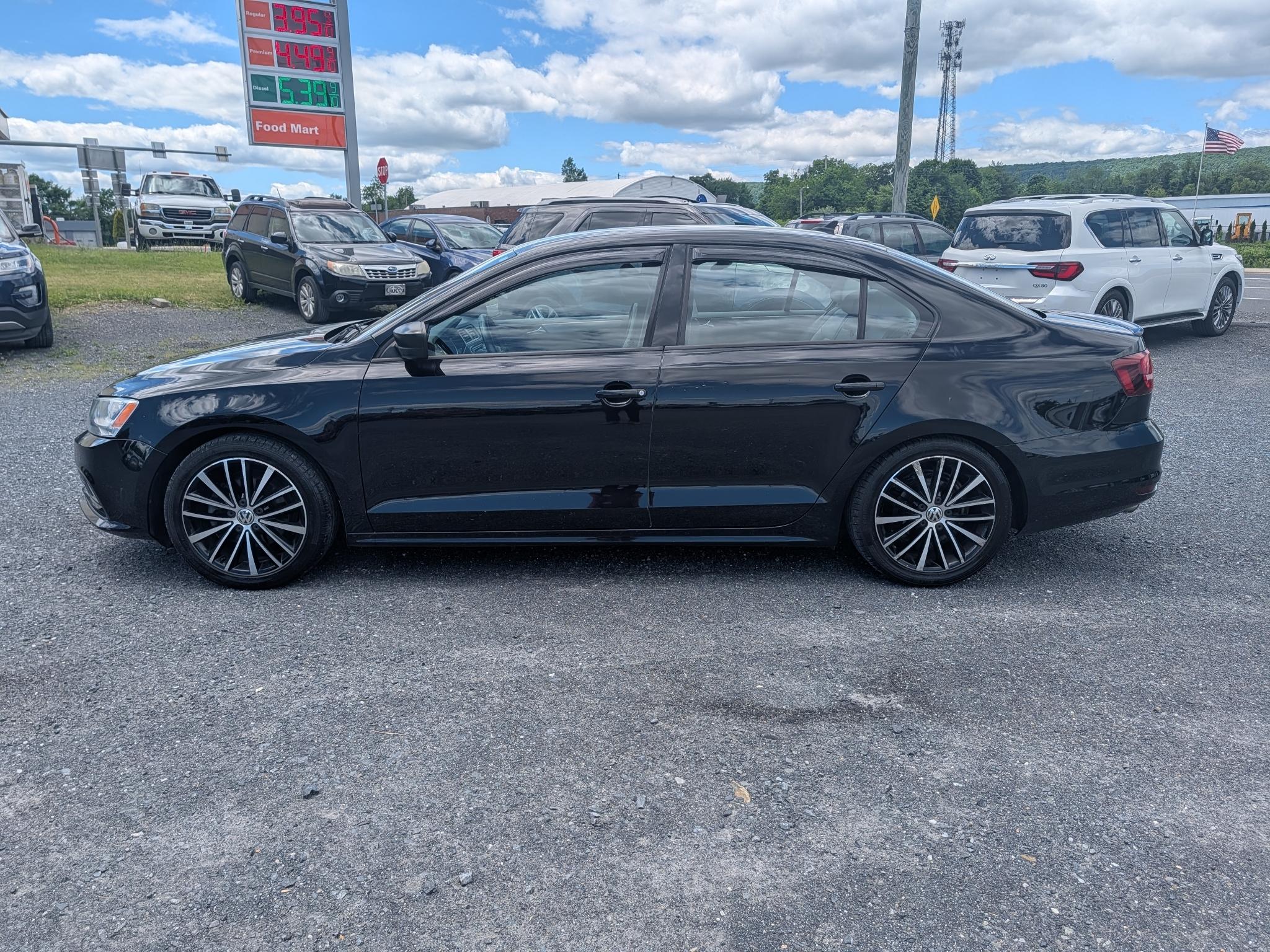 Volkswagen Jetta SE 6A 2016