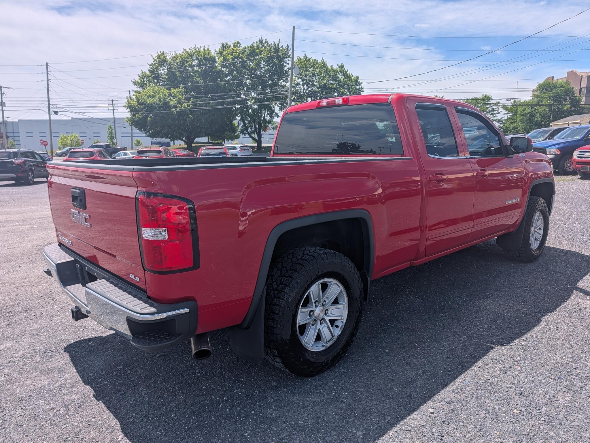 GMC Sierra 1500 SLE Double Cab 4WD 2015