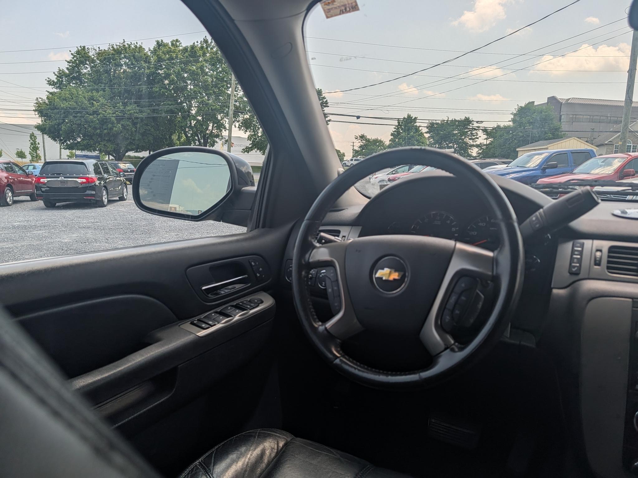 Chevrolet Tahoe Z71 4D SUV 4WD 2011