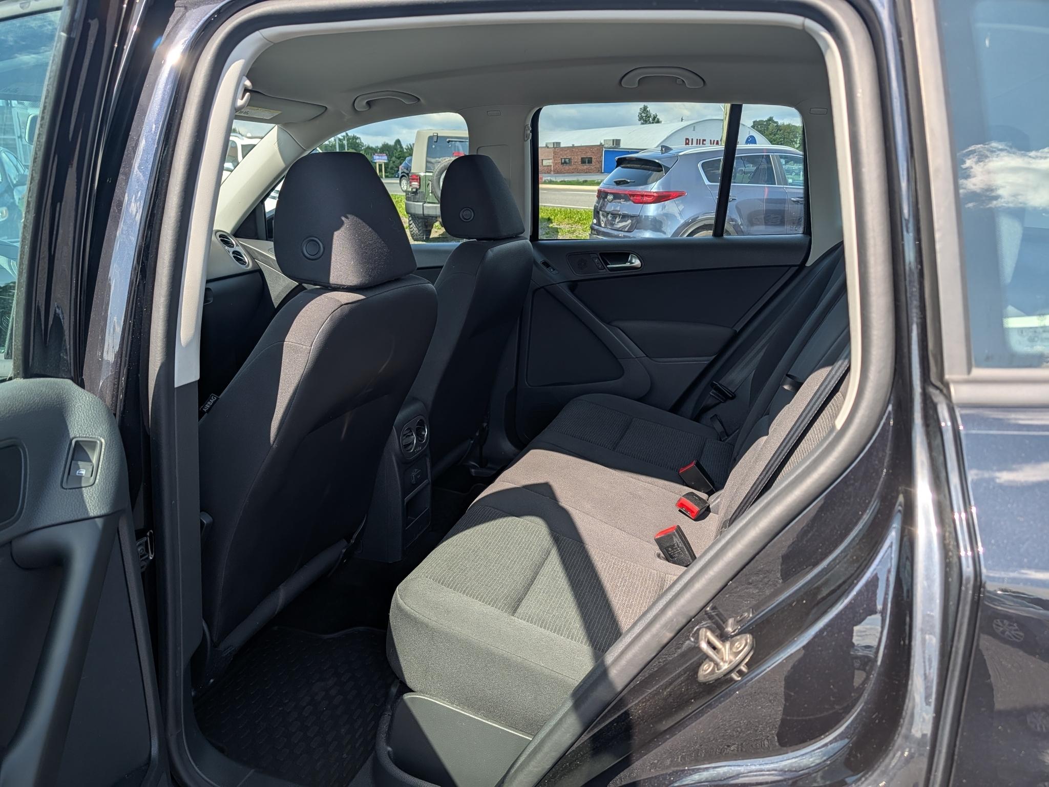 2018 Volkswagen Tiguan Limited Base - Photo 8