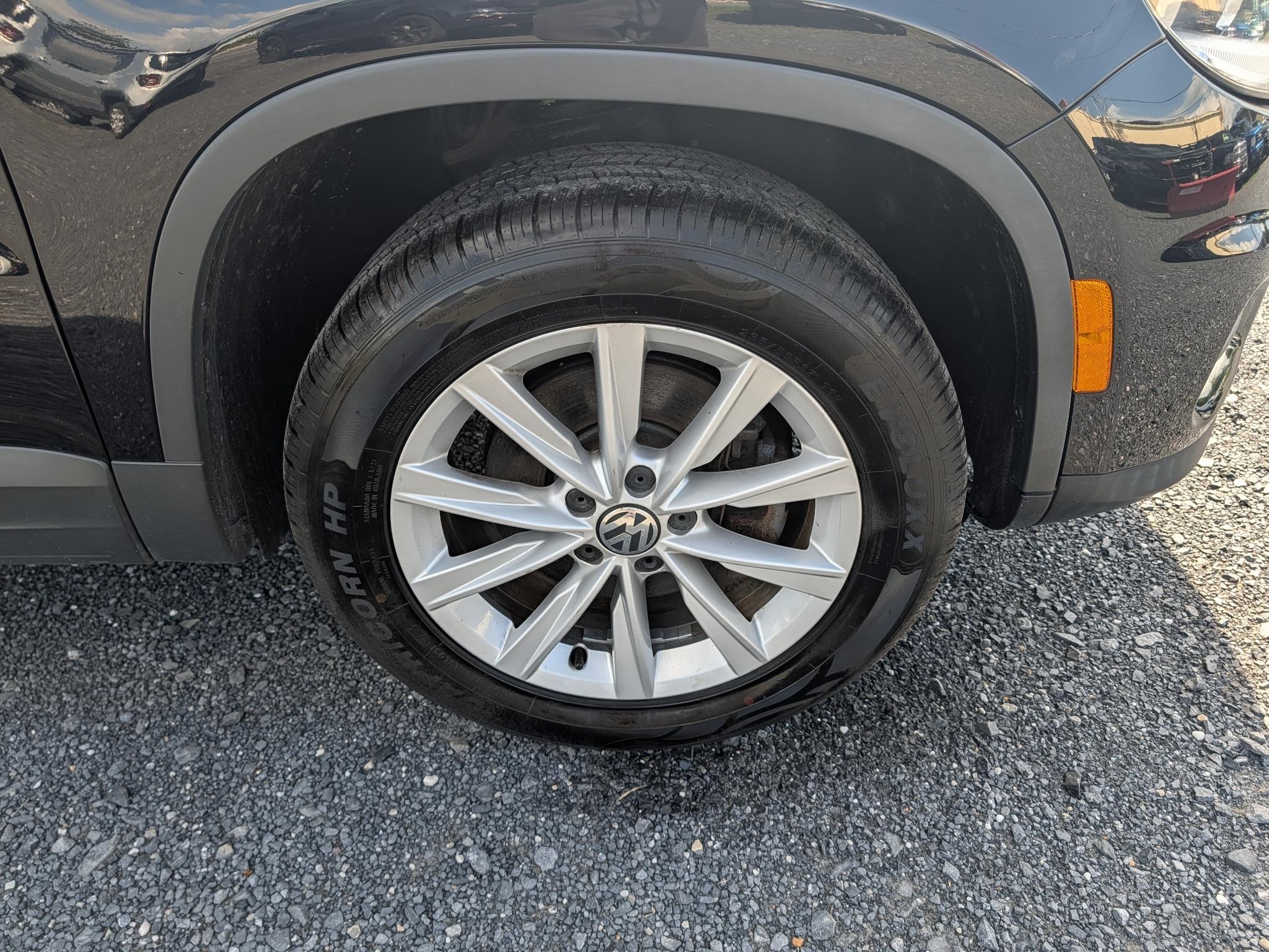 2018 Volkswagen Tiguan Limited Base - Photo 15