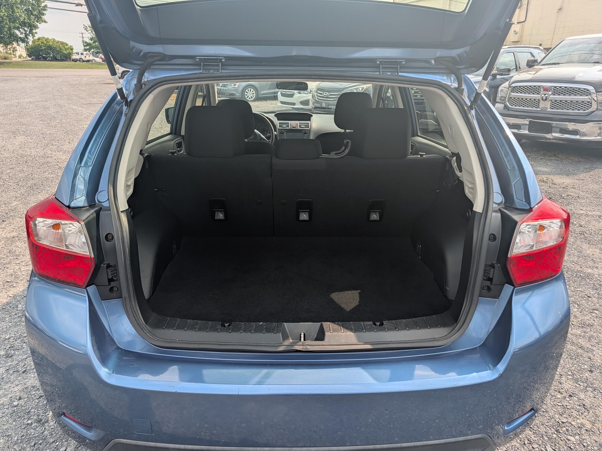 Subaru Impreza 2.0i PZEV CVT 5-Door 2015