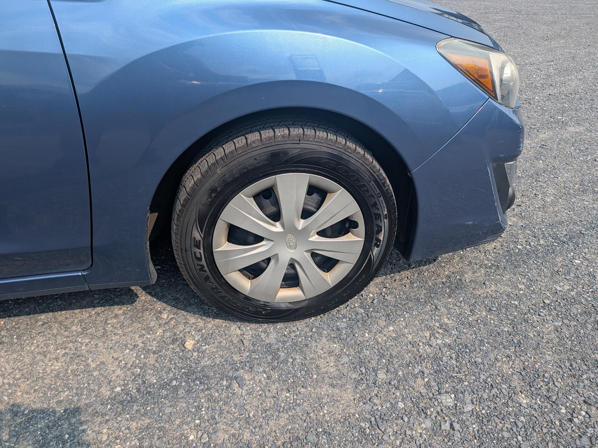 Subaru Impreza 2.0i PZEV CVT 5-Door 2015