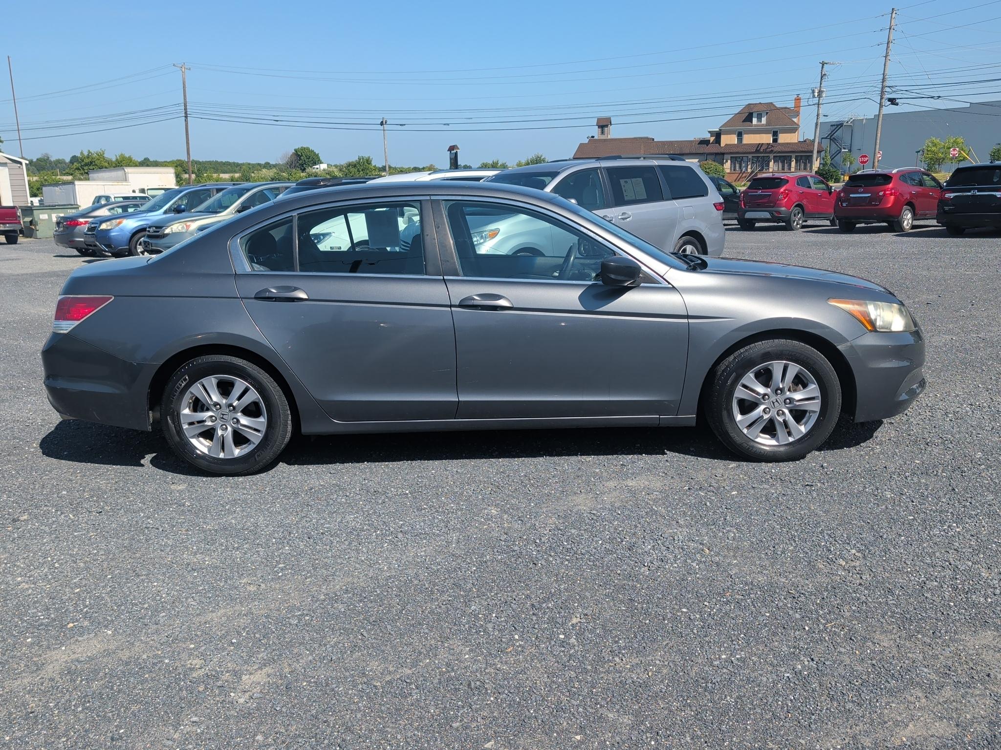Honda Accord LX-P Sedan AT 2012
