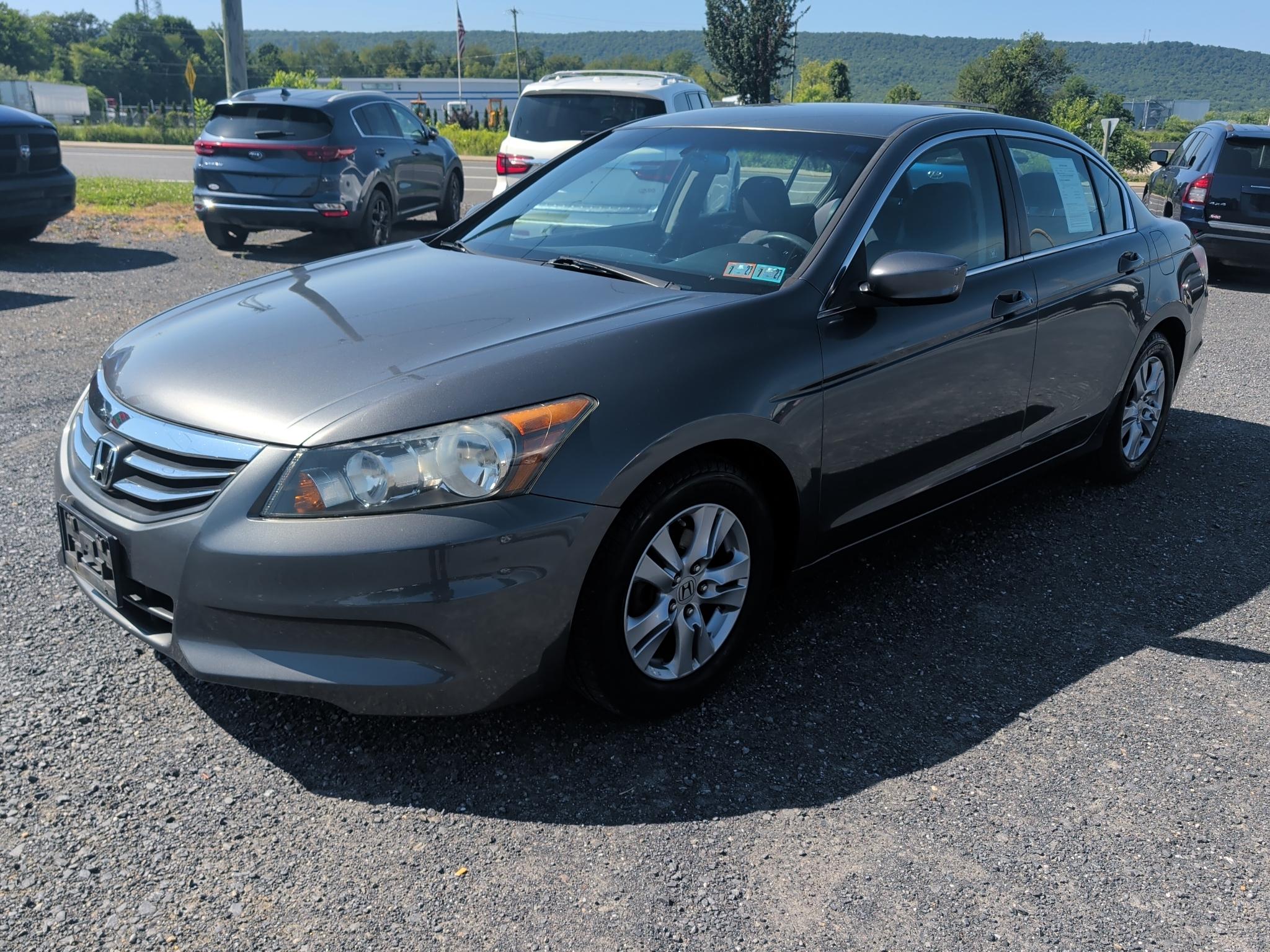 Honda Accord LX-P Sedan AT 2012